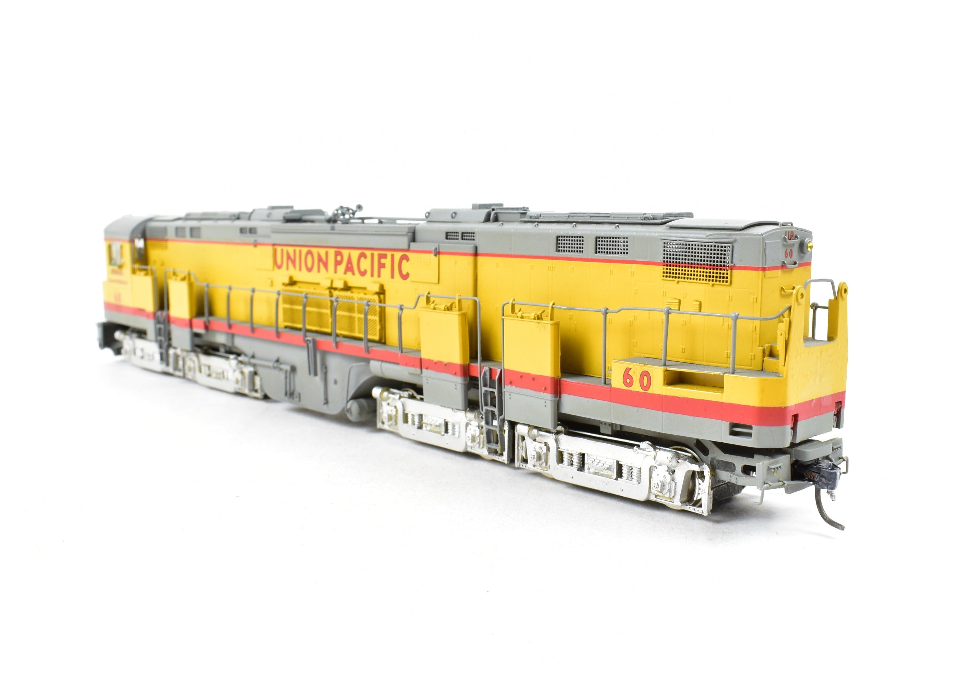 High - Quality HO Scale Brass Oriental Limited Union Pacific Alco C855 A/B/A Set with Custom Painting and Excellent Condition