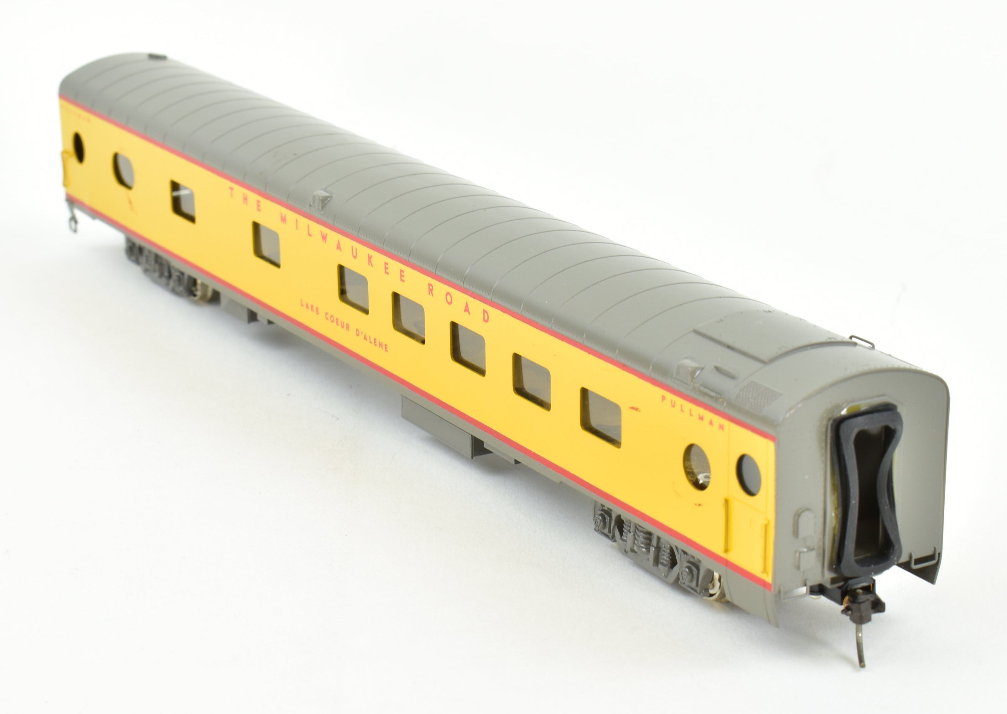 High - Quality HO Scale Brass Soho Milwaukee Road Lake Series Sleeper Model Custom - Finished for Collectors