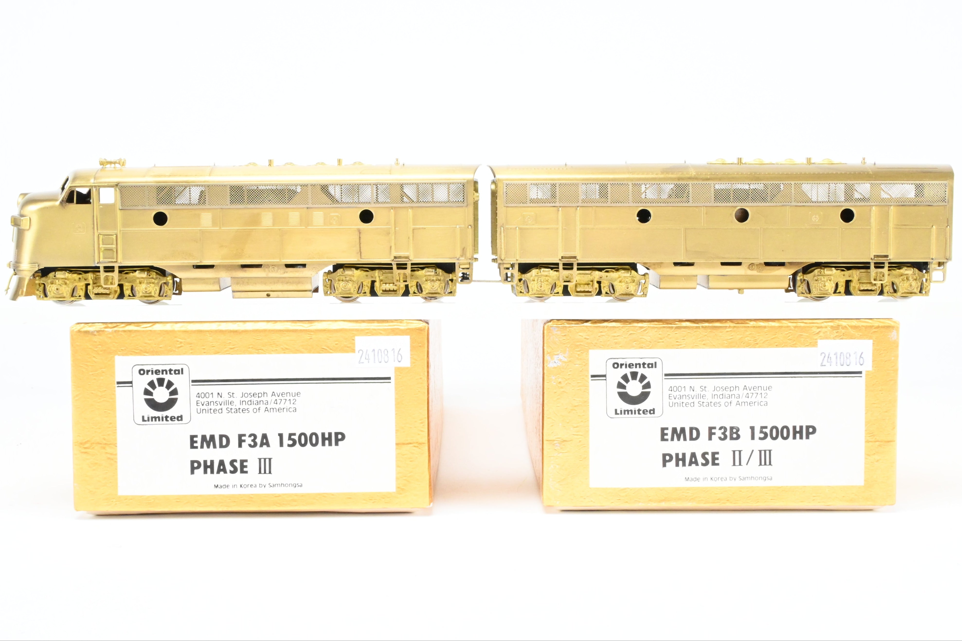 High - Quality HO Scale Brass Oriental Limited EMD F3A/F3B PH III 1500 HP 2 - Unit Model Train Set