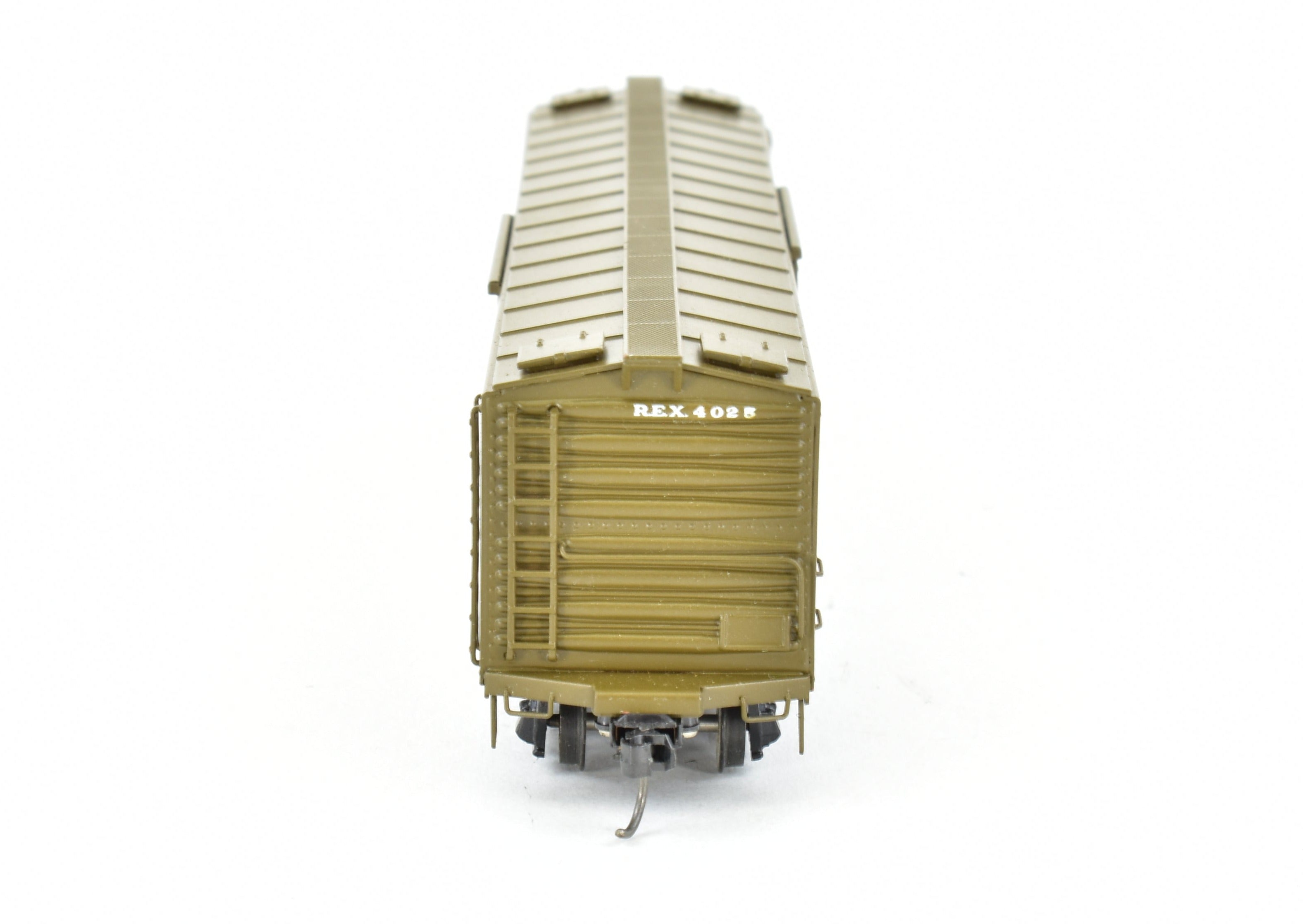 High - Quality HO Scale Brass Lambert Railway Express Agency ATSF Santa Fe Express Reefer with Custom Painted Finish