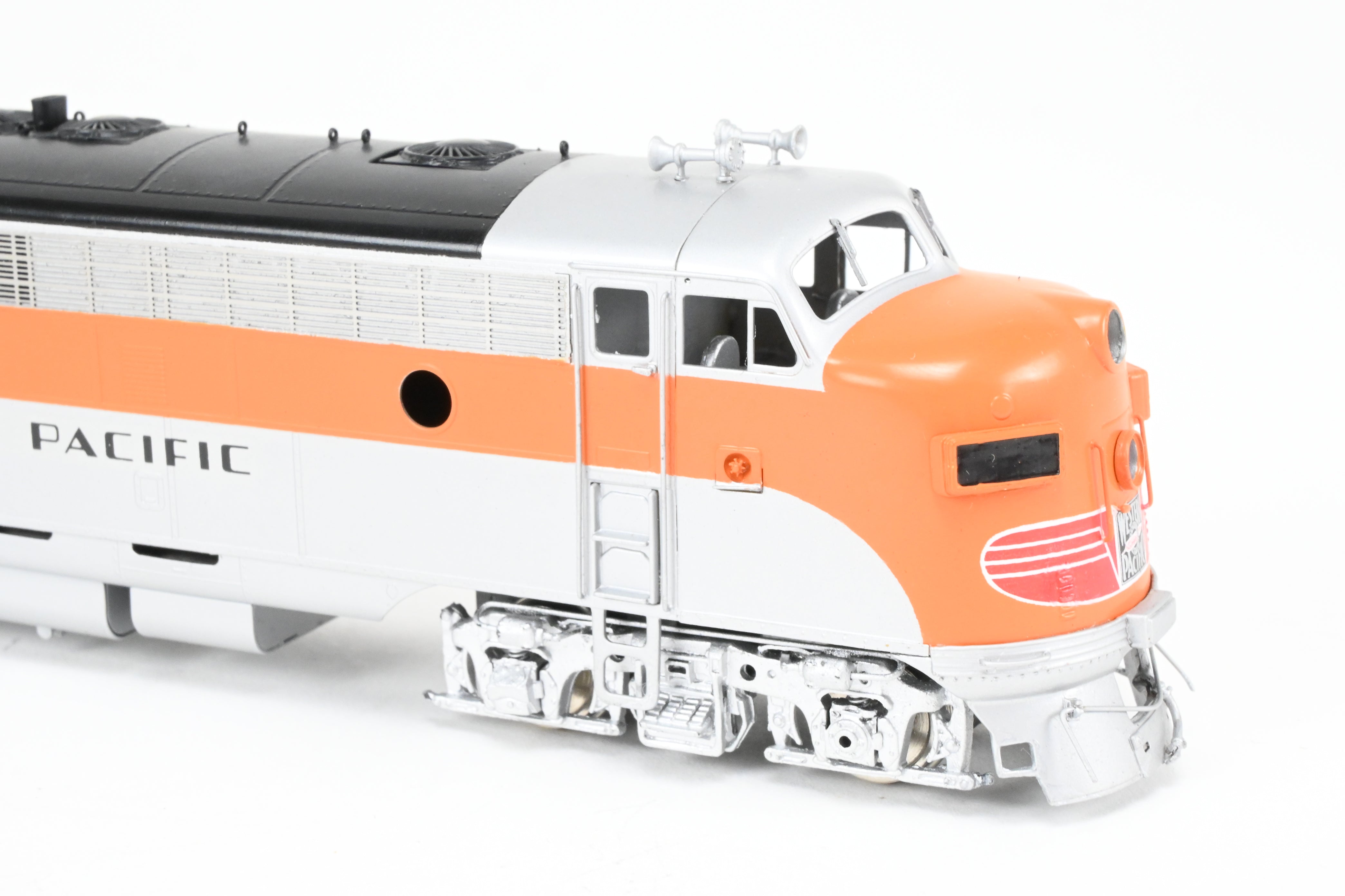 HO Brass Oriental Limited Western Pacific EMD FP7A/F7B Zephyr Passenger Model