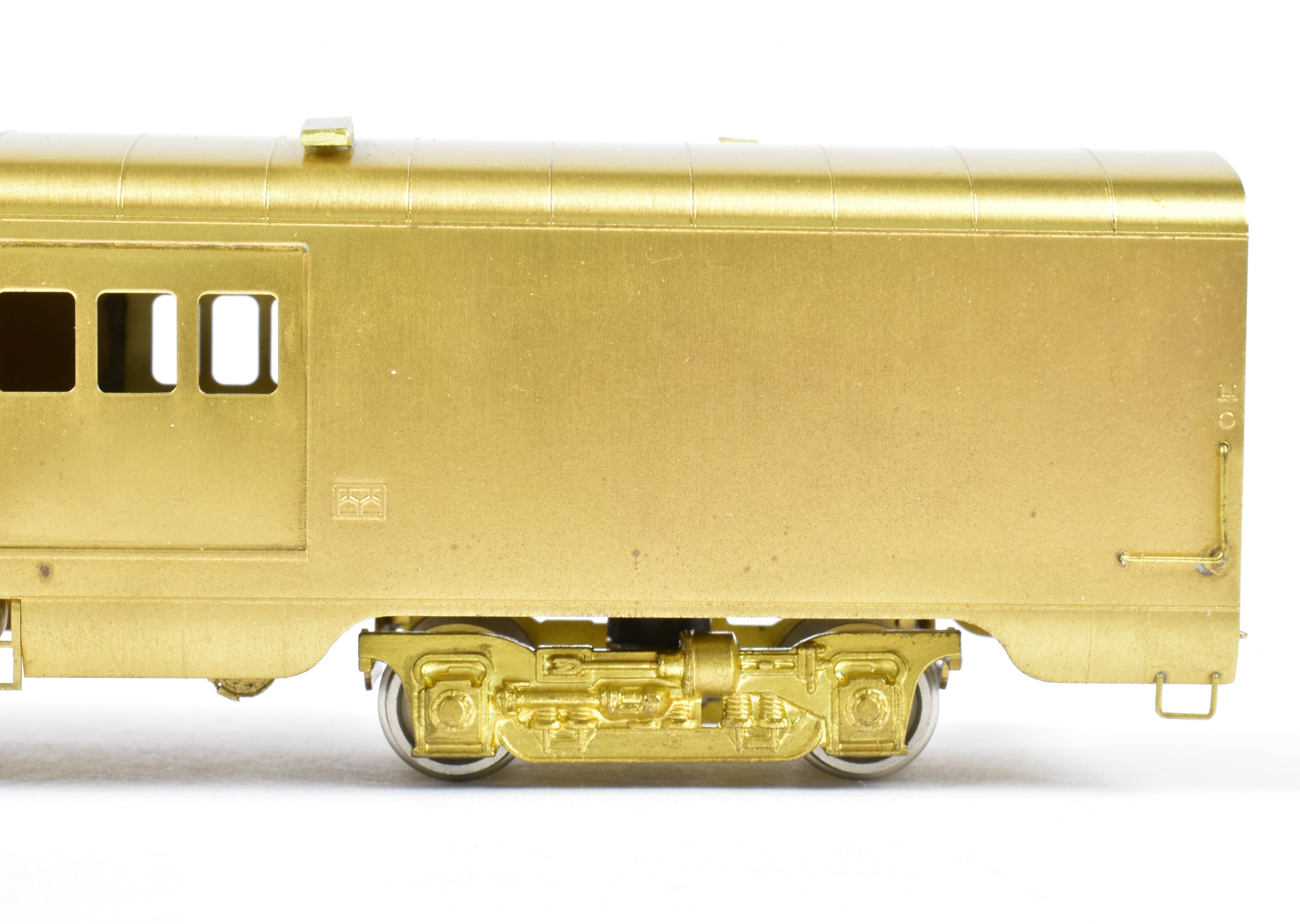HO Scale Brass Oriental Limited Model of Northern Pacific North Coast Limited #400 Water Baggage Car with Skirts for Train Enthusiasts