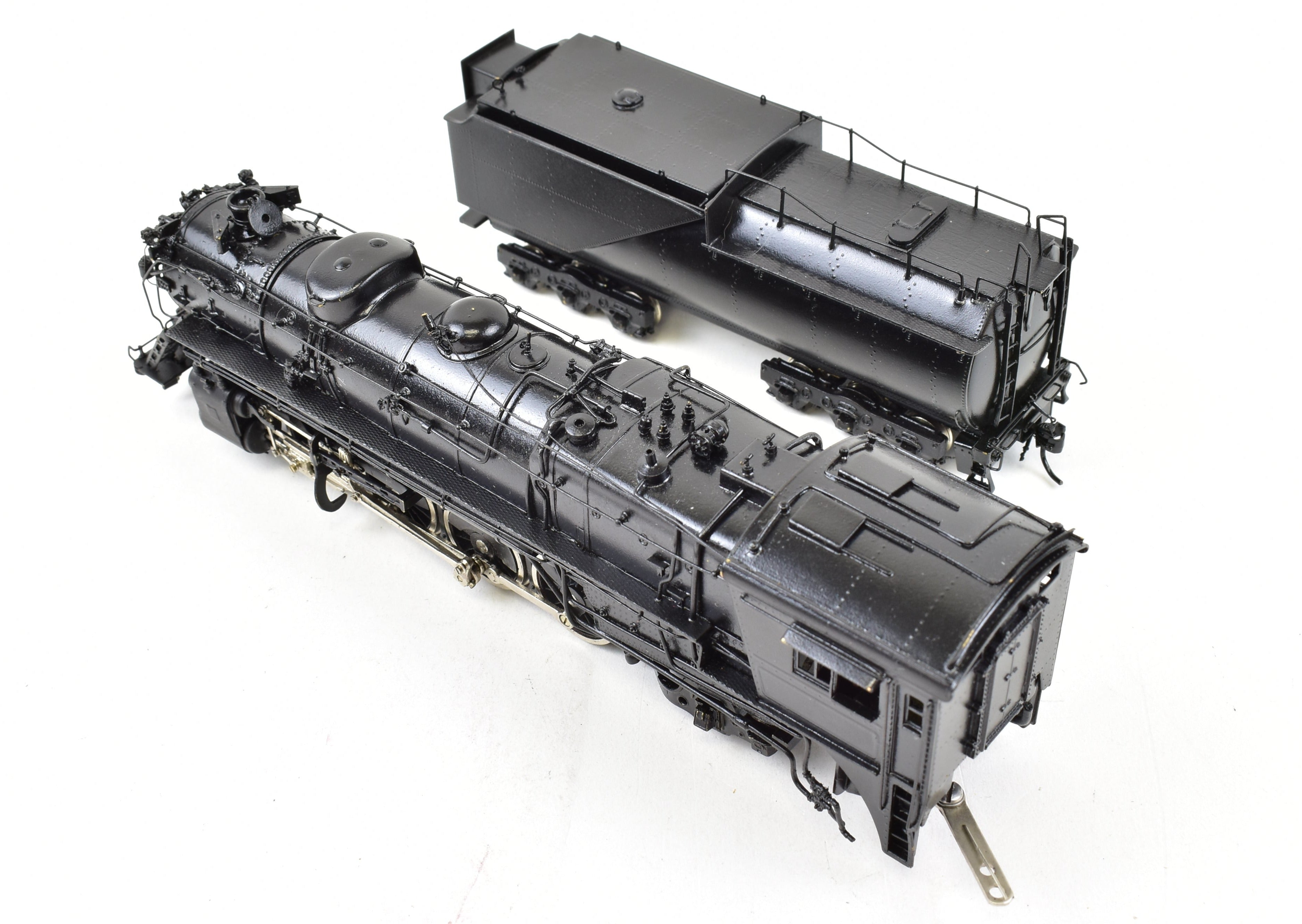 HO Brass Sunset Models GN Great Northern 2-8-2 O-8 Class Closed Cab Partially Painted Black