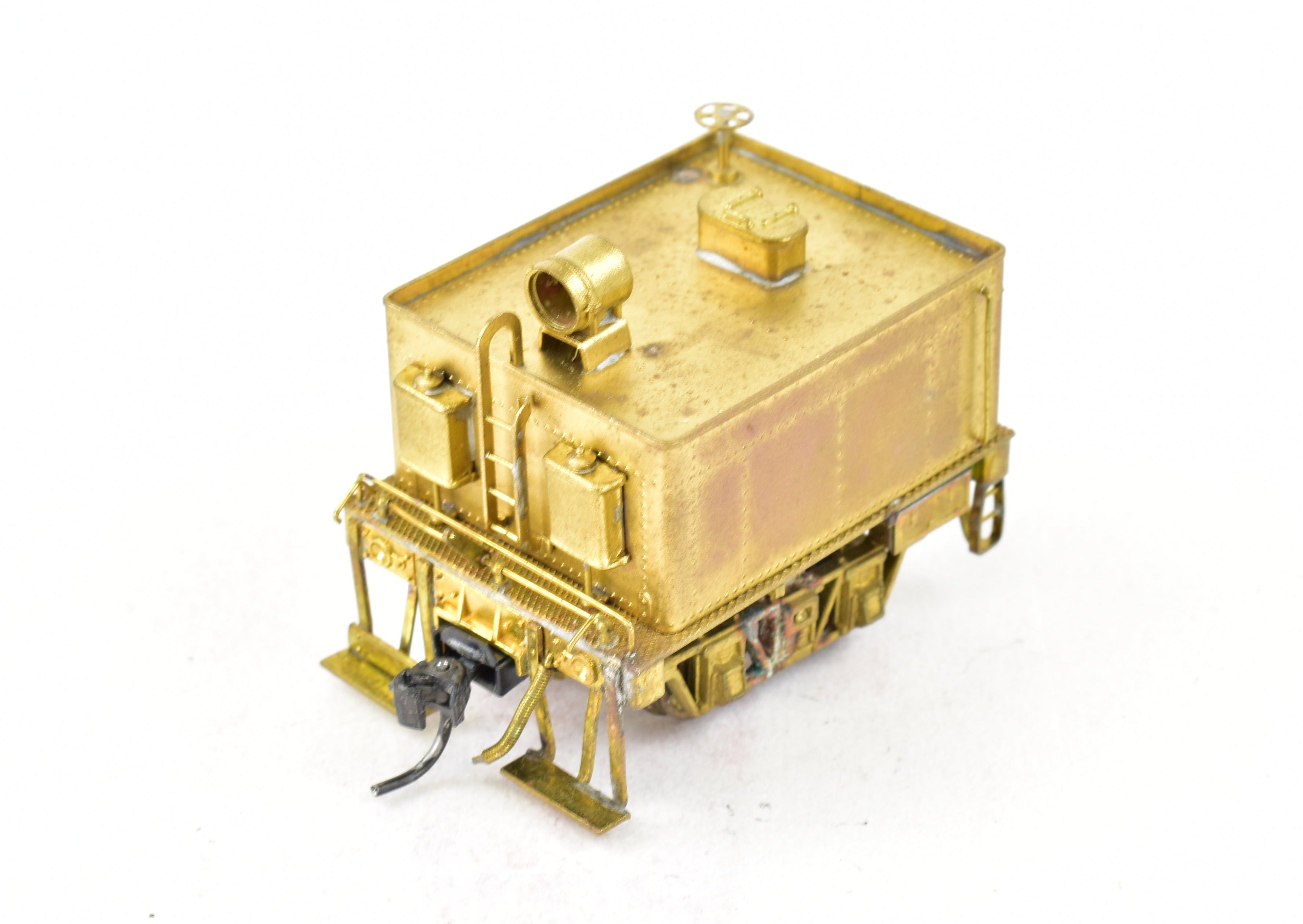 HO Scale Brass PFM - United Model of a 2 - Truck Logging Climax Geared Locomotive with an Additional Non - Geared Tender