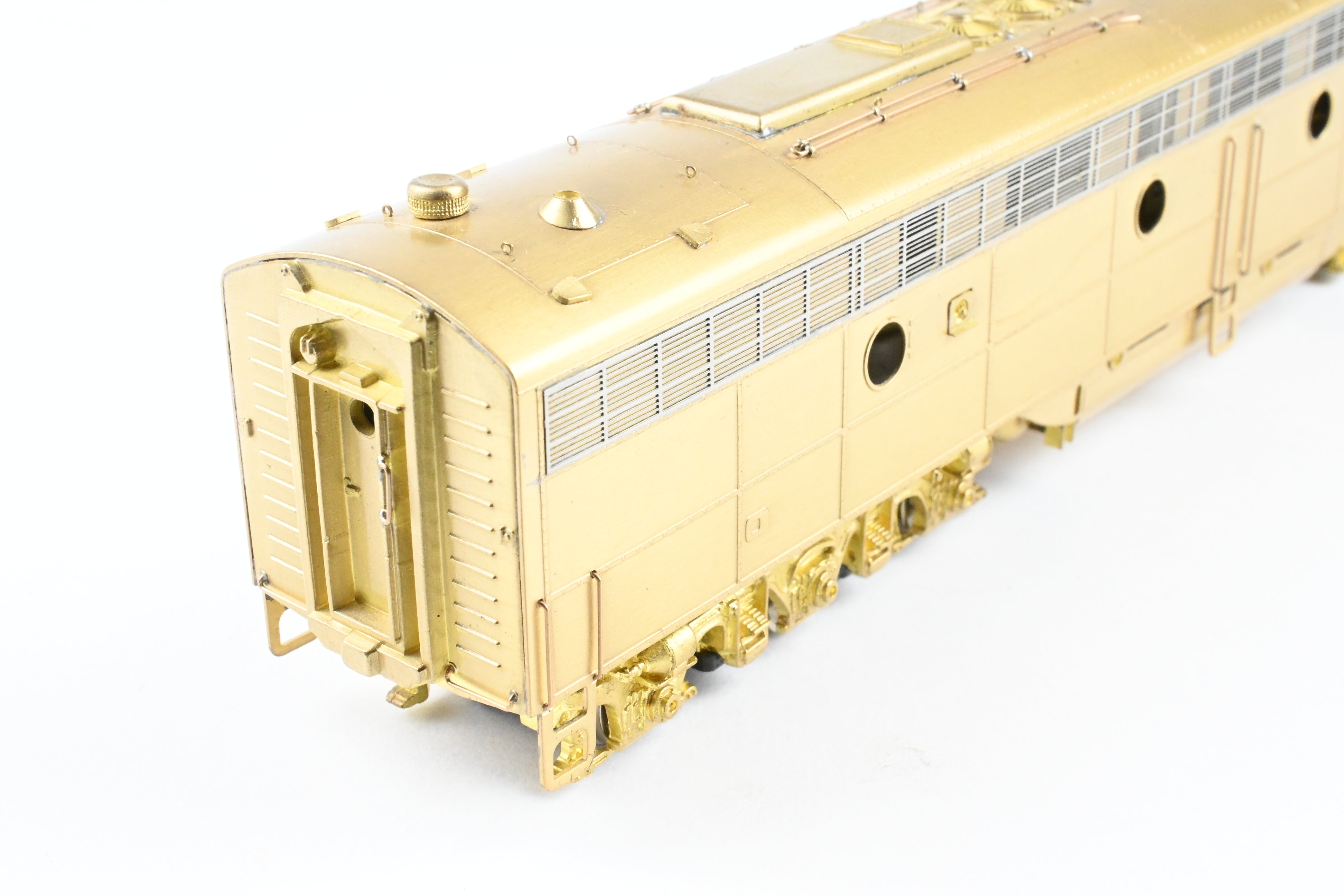 HO Scale Brass Oriental Limited EMD E8A 2250 HP Model Train - Standard Version with Small Number Boards