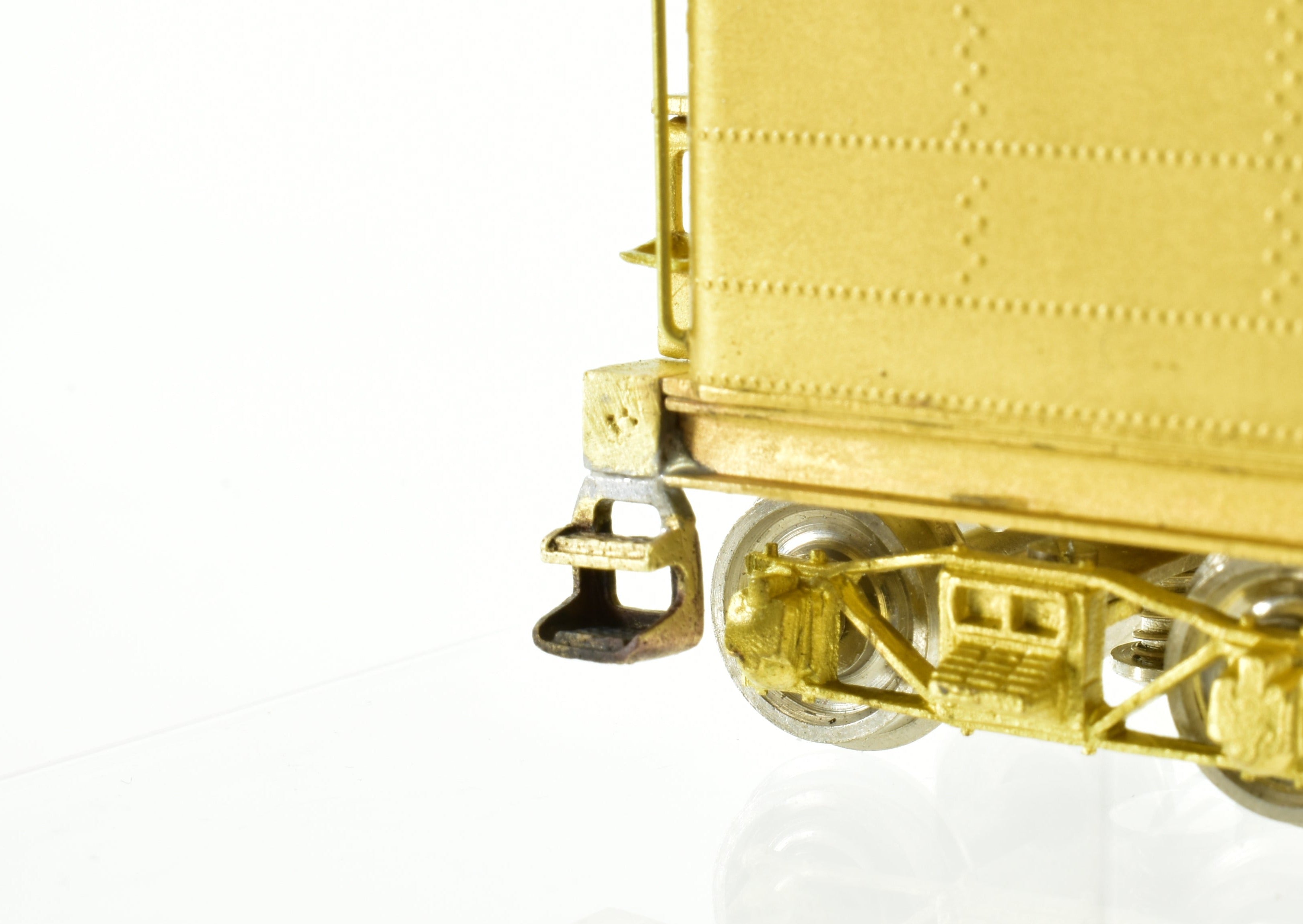 HO Scale Brass Nickel - Plated NPP (Nickel Plate Products) New York Ontario & Western Class W - 2 2 - 8 - 0 Locomotive with Side - Mounted Air Pumps Model