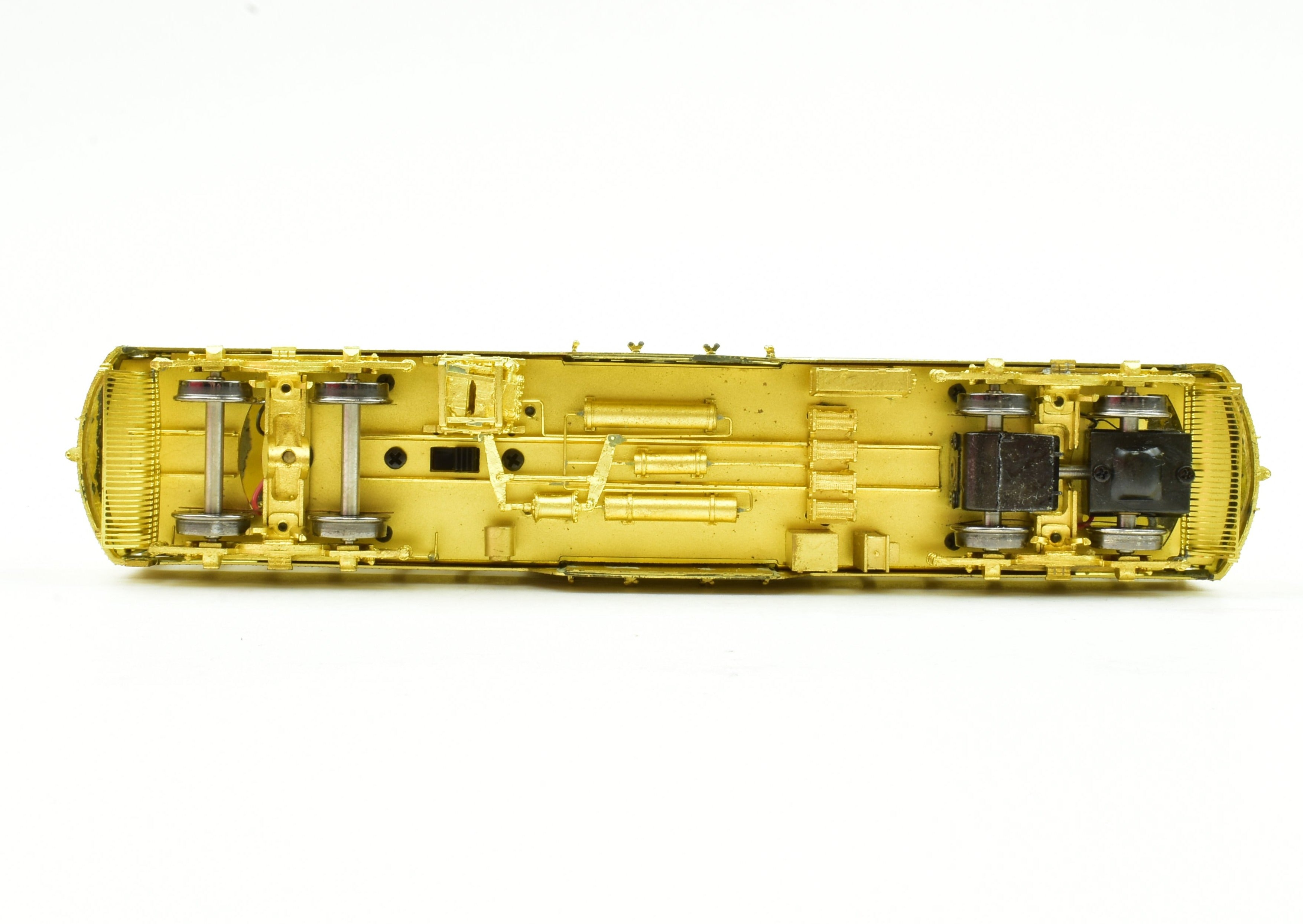 HO Scale Brass Model Train - MTS Imports PE - Pacific Electric #170 - 179 Series Center Entrance Passenger Car