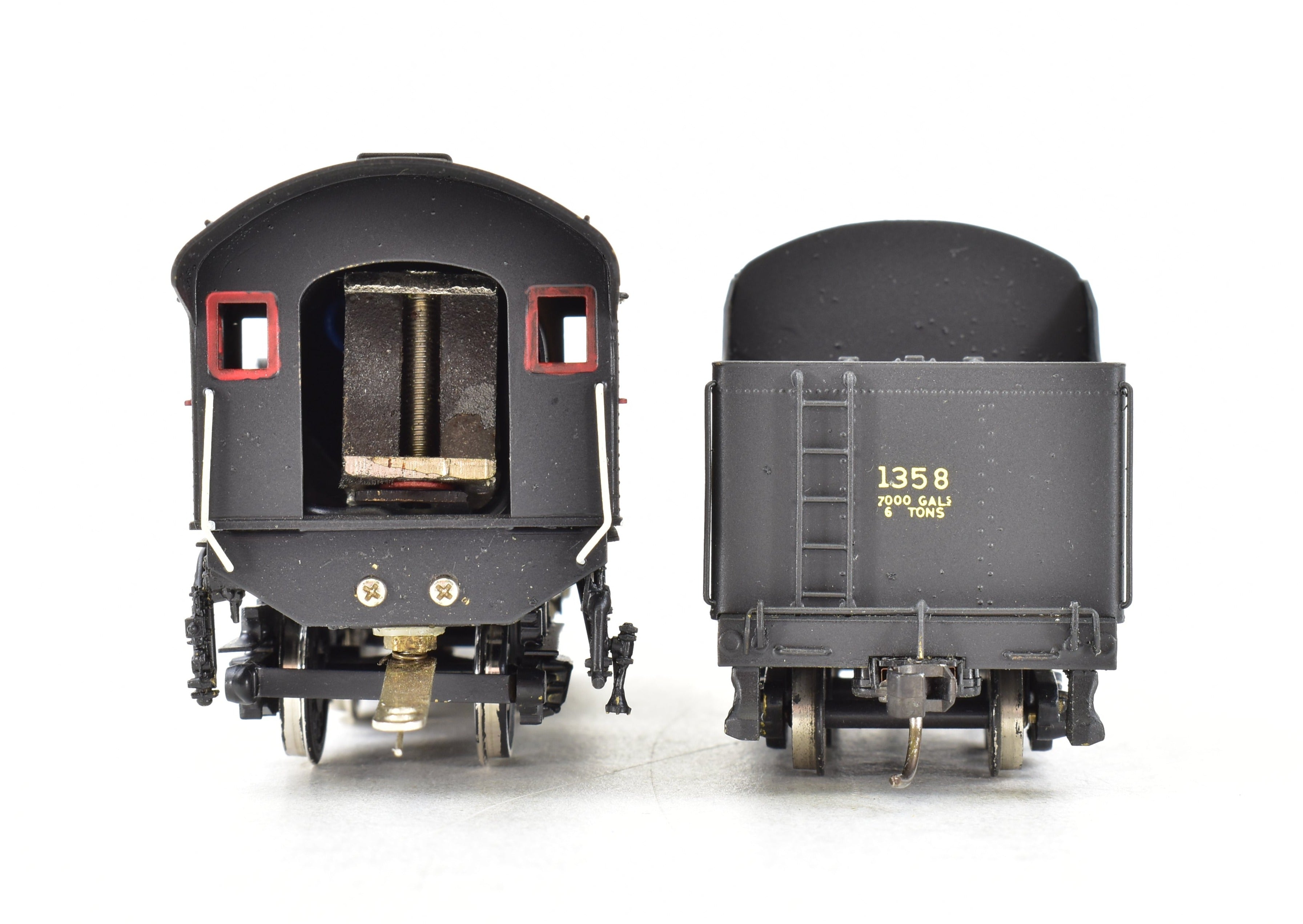 Custom Painted HO Scale Brass Model Train - NJ Custom Brass New Haven I-4 4-6-2 Pacific, Representing NY, NH, & H
