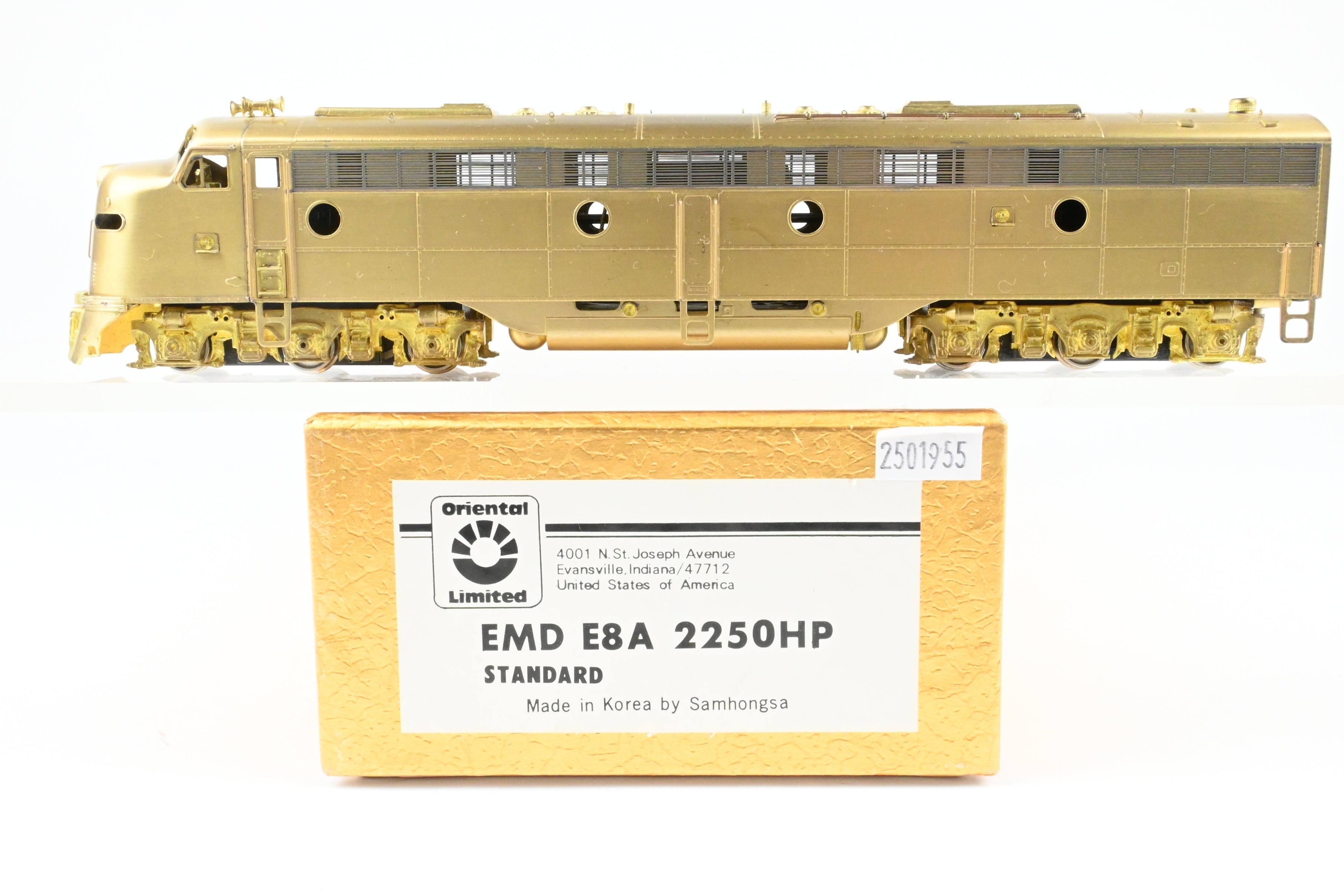 HO Scale Brass Oriental Limited EMD E8A 2250 HP Model Train - Standard Version with Small Number Boards