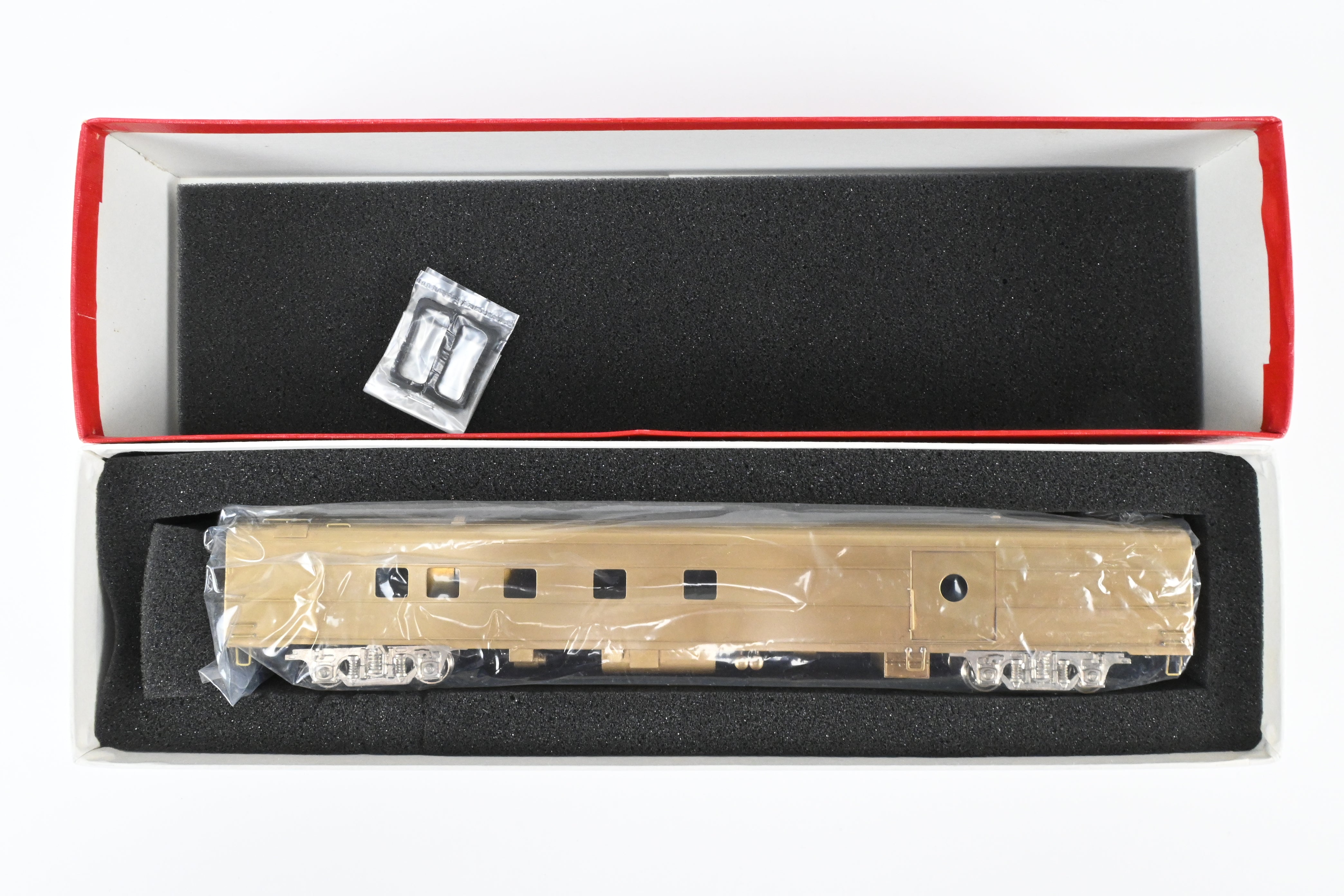 HO Scale Brass Soho Milwaukee Road #1309 Baggage - Dorm Model