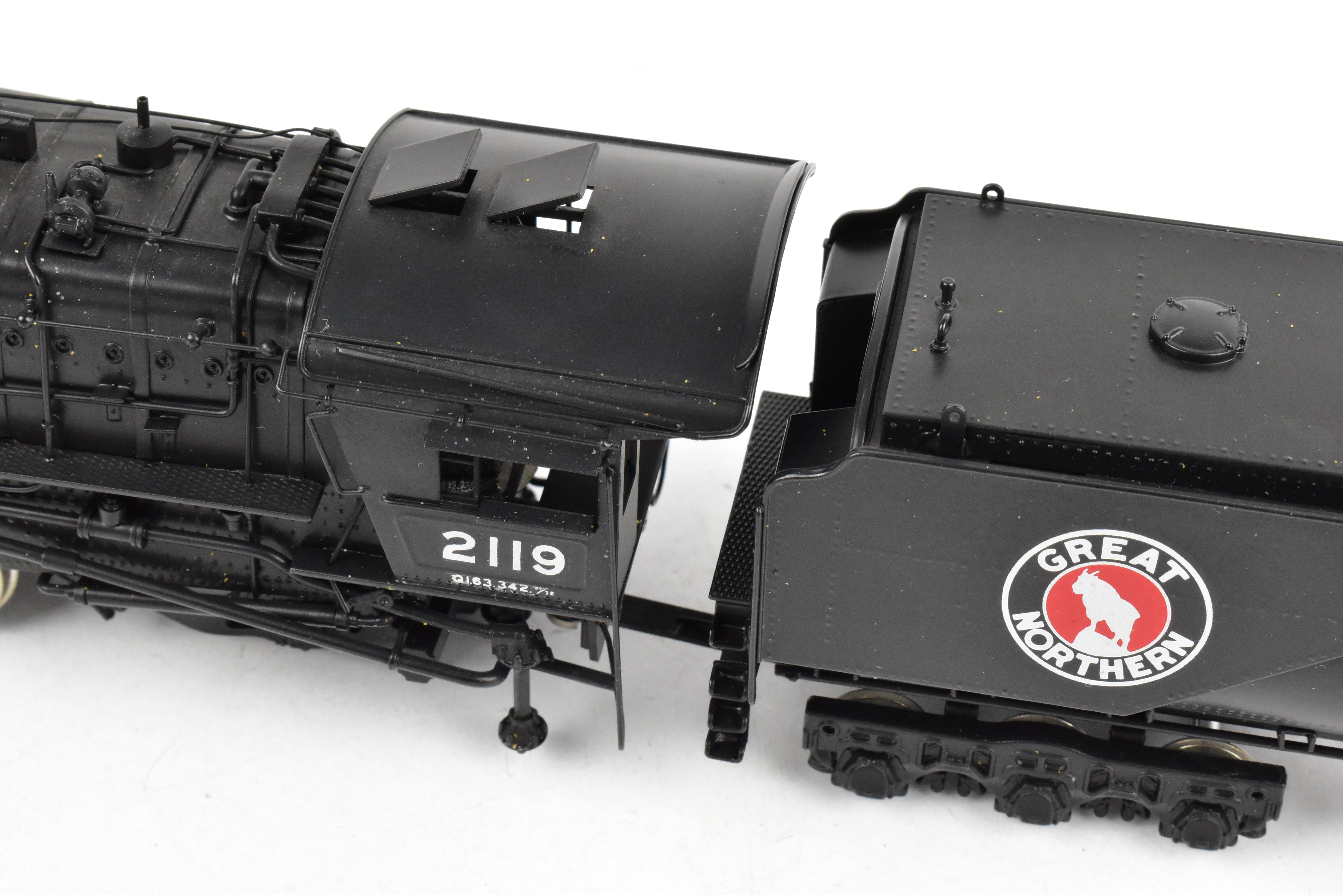 HO Scale Brass Model Train - PFM Tenshodo Great Northern 2-10-2 Class Q-1 Factory Painted Crown Model #2119