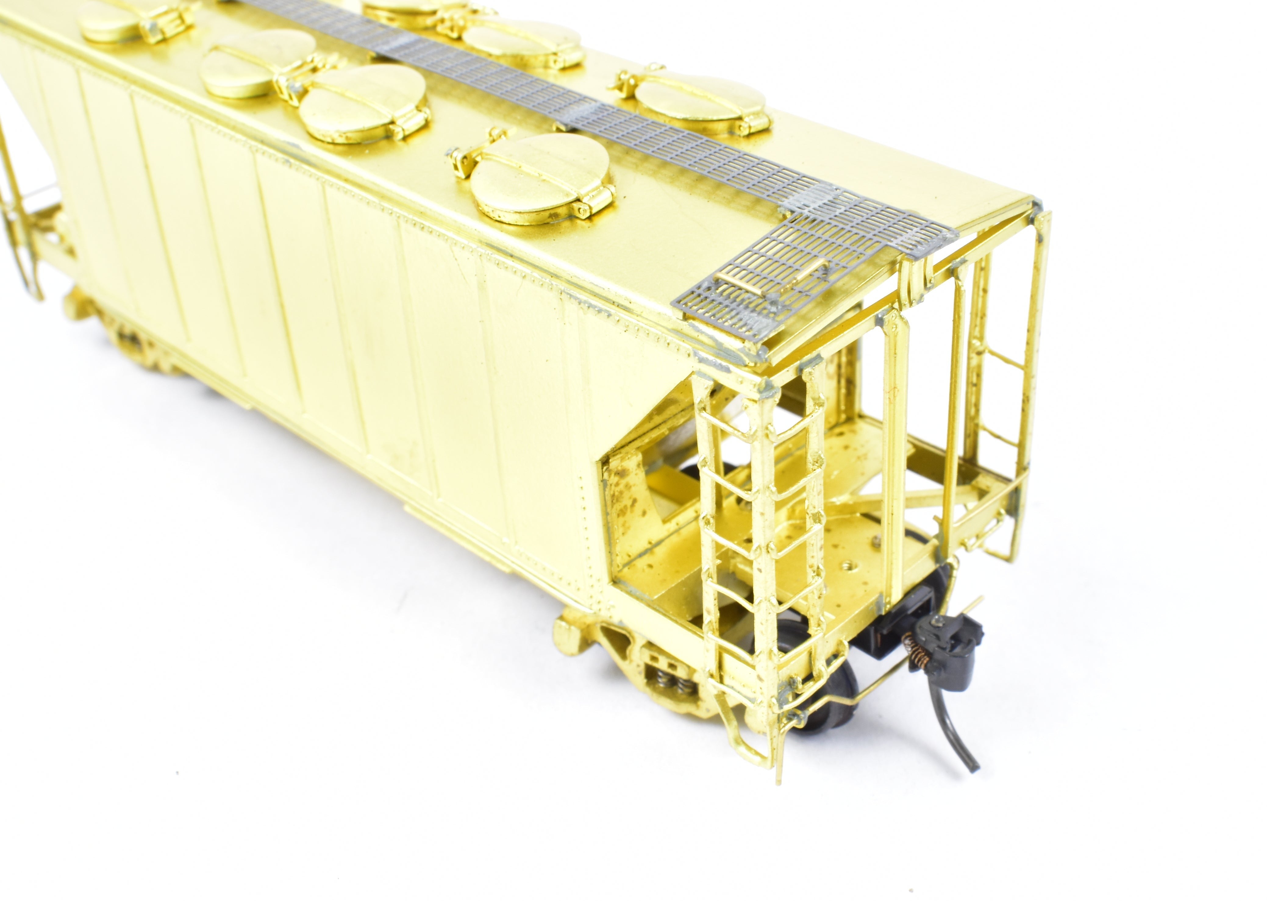 Rebuilt HO Brass 34' Covered Hopper with Round Hatches by Pecos River