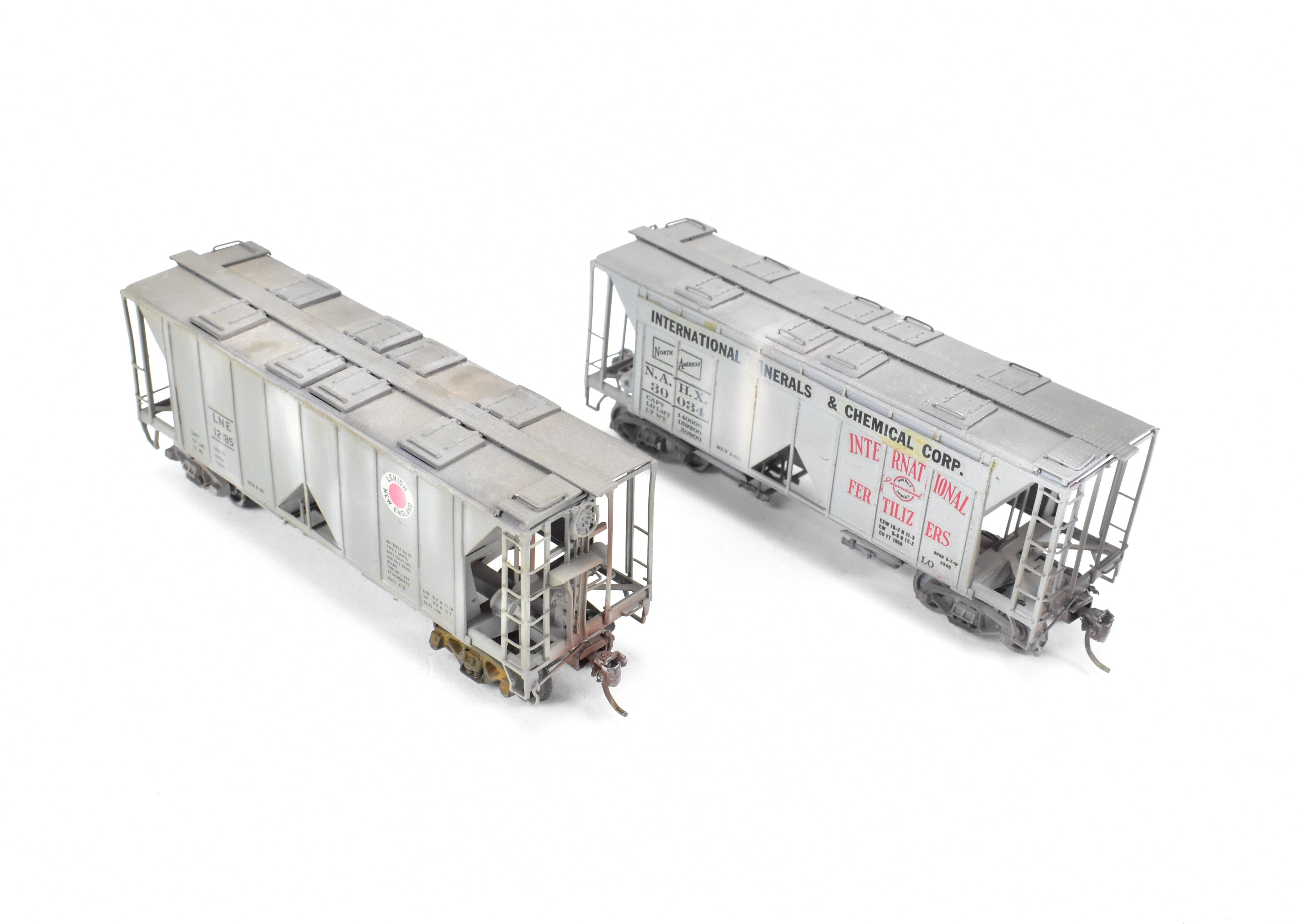 HO Scale Brass 2-Piece Lot of Custom Painted & Weathered ACF 34' Covered Hoppers