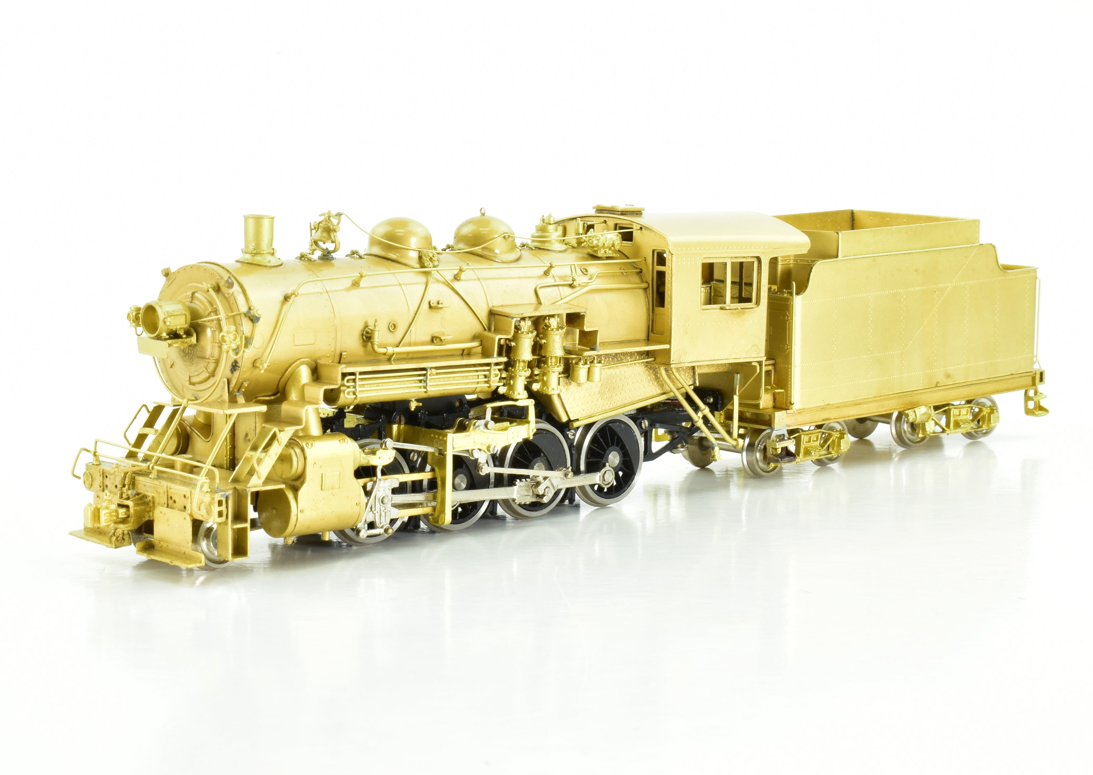 HO Scale Brass Nickel - Plated NPP (Nickel Plate Products) New York Ontario & Western Class W - 2 2 - 8 - 0 Locomotive with Side - Mounted Air Pumps Model