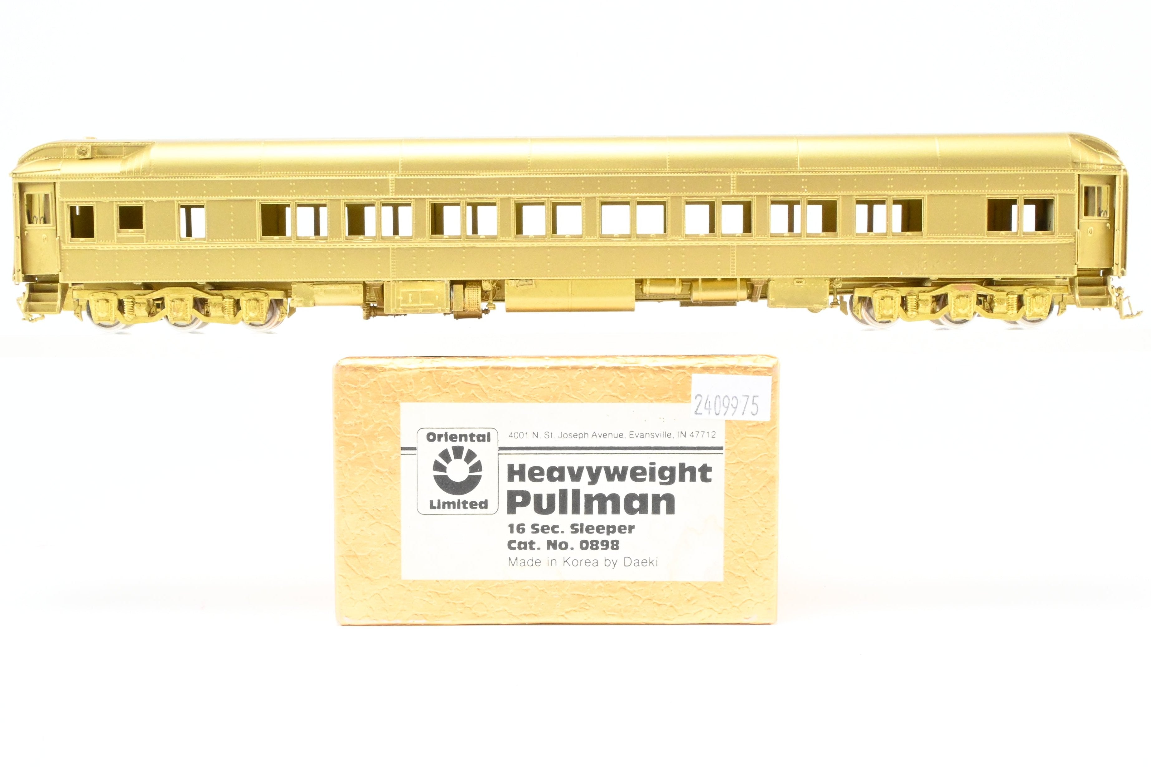 High - Quality HO Scale Brass Oriental Limited Pullman Heavyweight 16 - Section Tourist Sleeper with Mechanical Air - Conditioning for Model Trains