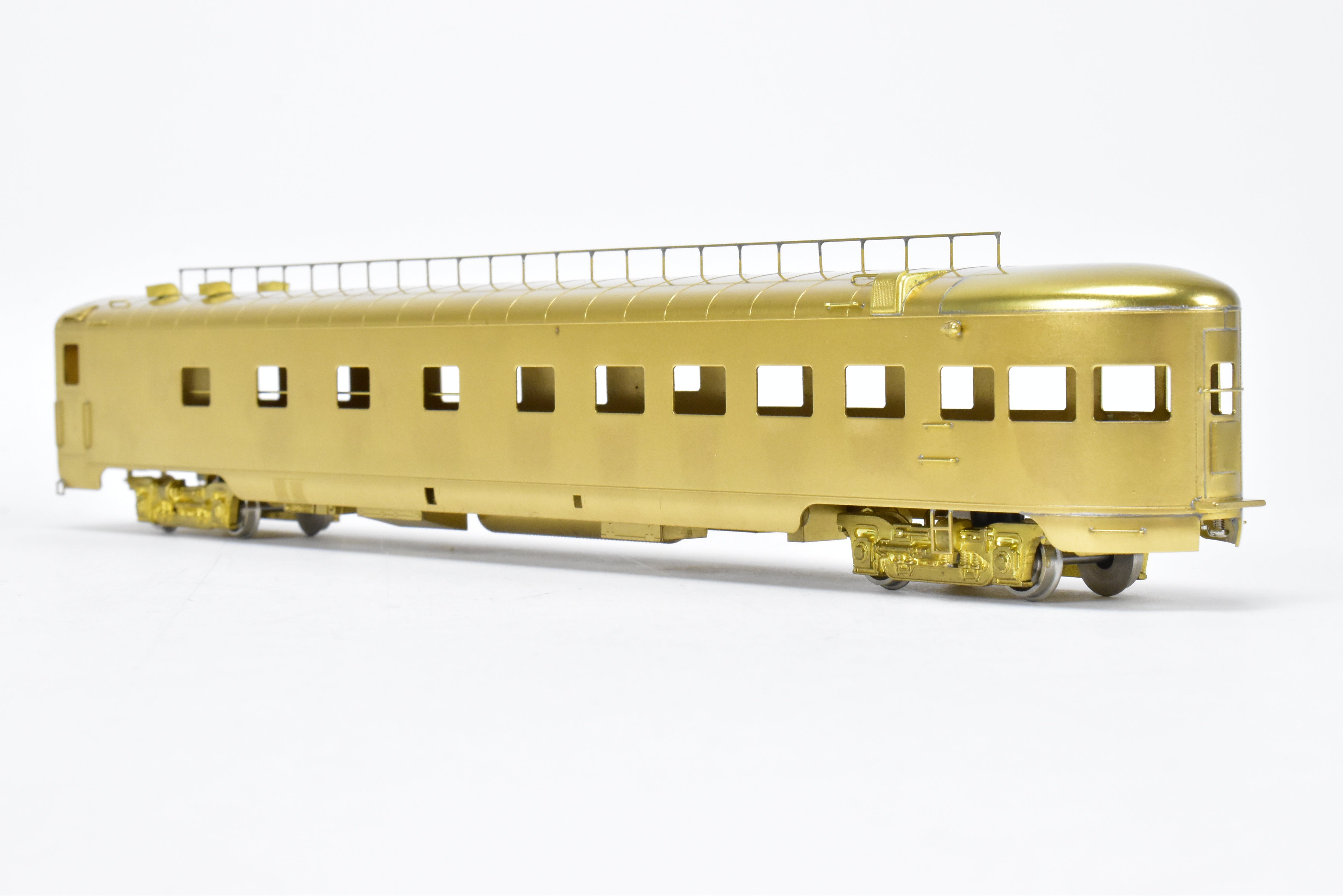 HO Scale Brass Model Train - Oriental Limited NP - Northern Pacific North Coast Limited Buffet Lounge Observation Car 390 with Skirts