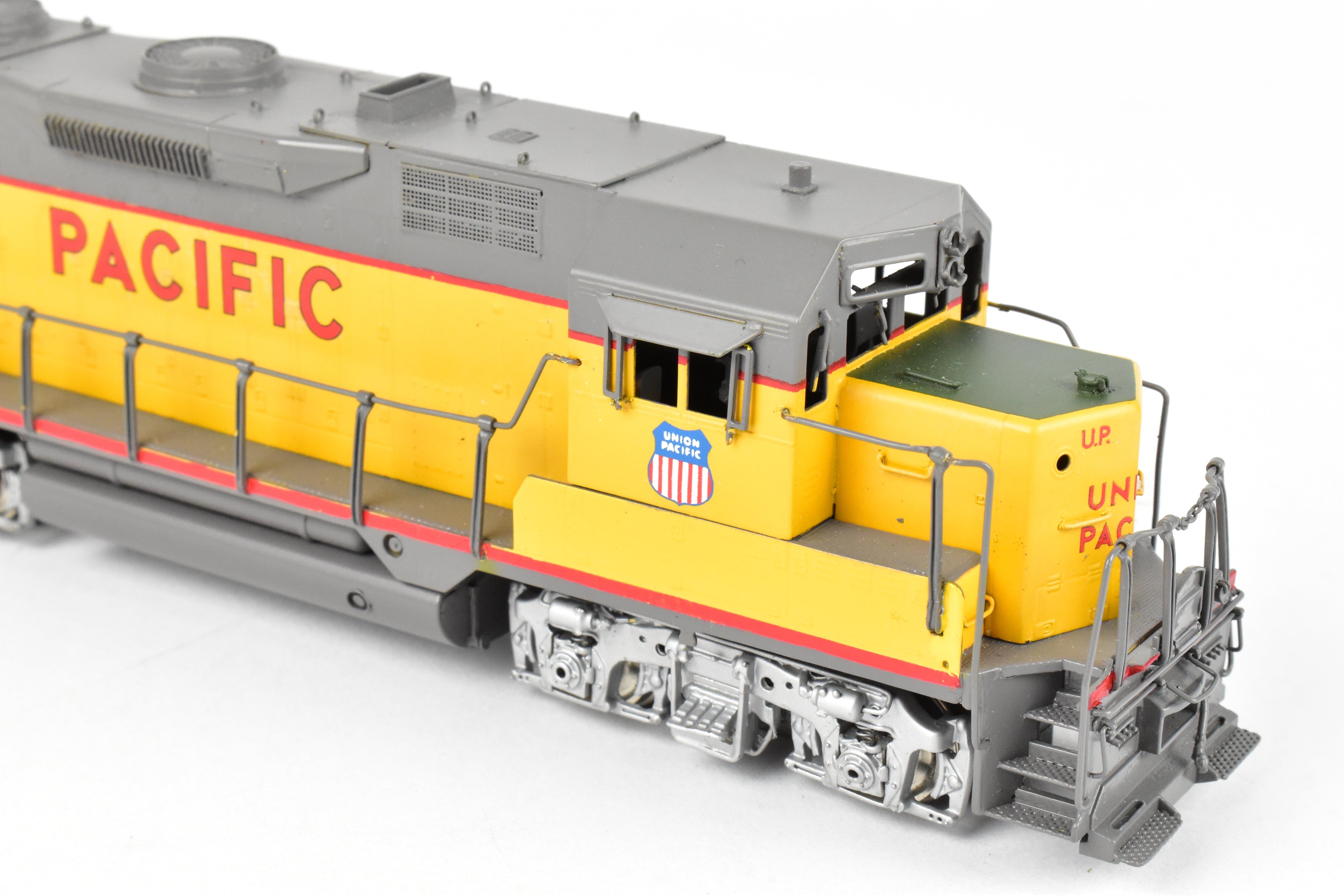 HO Scale Brass Model Train - Union Pacific EMD GP35 2500HP Low Hood FP by Oriental Limited