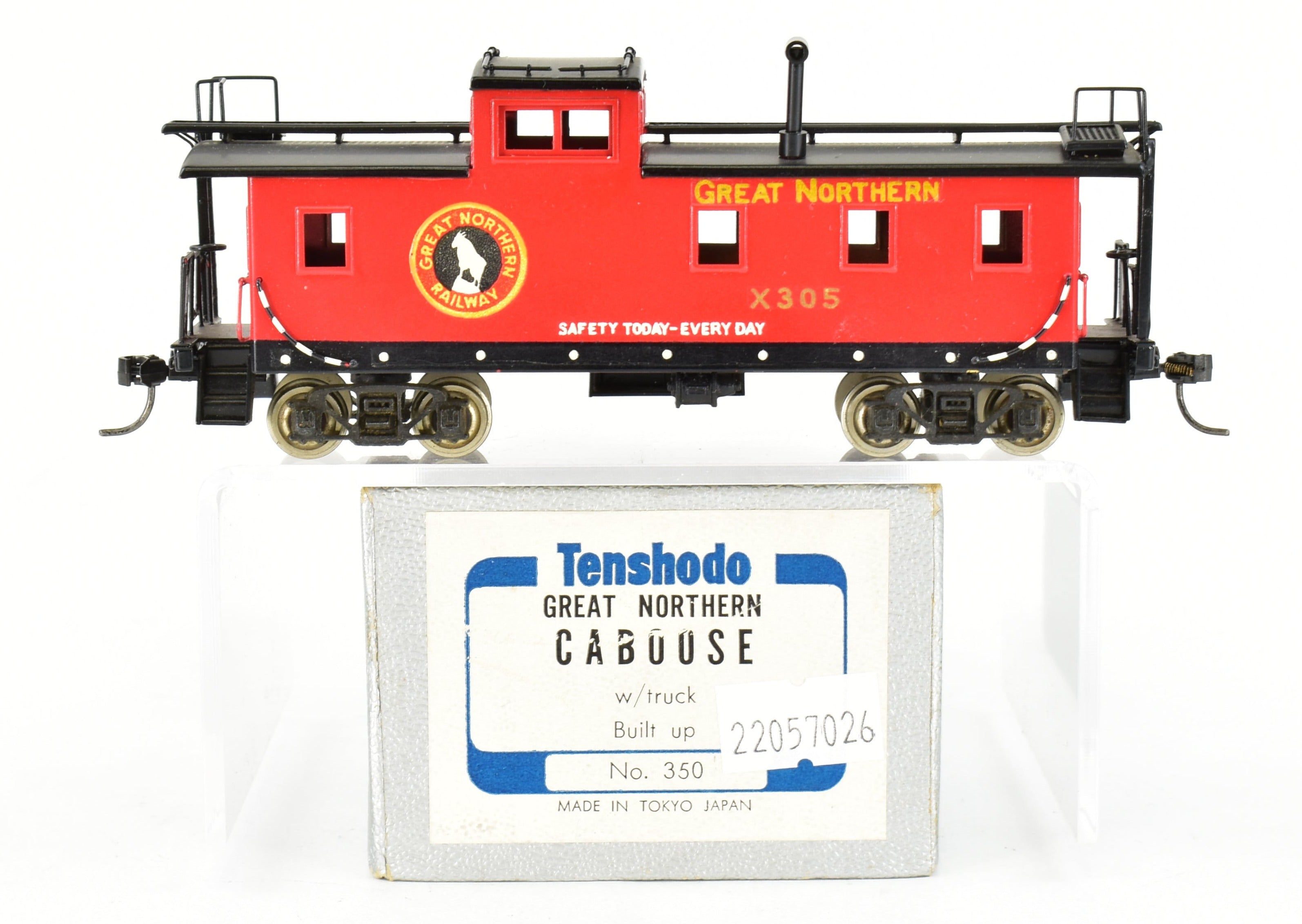 HO Scale Brass PFM - Tenshodo GN - Factory Painted Great Northern Steel Caboose Model