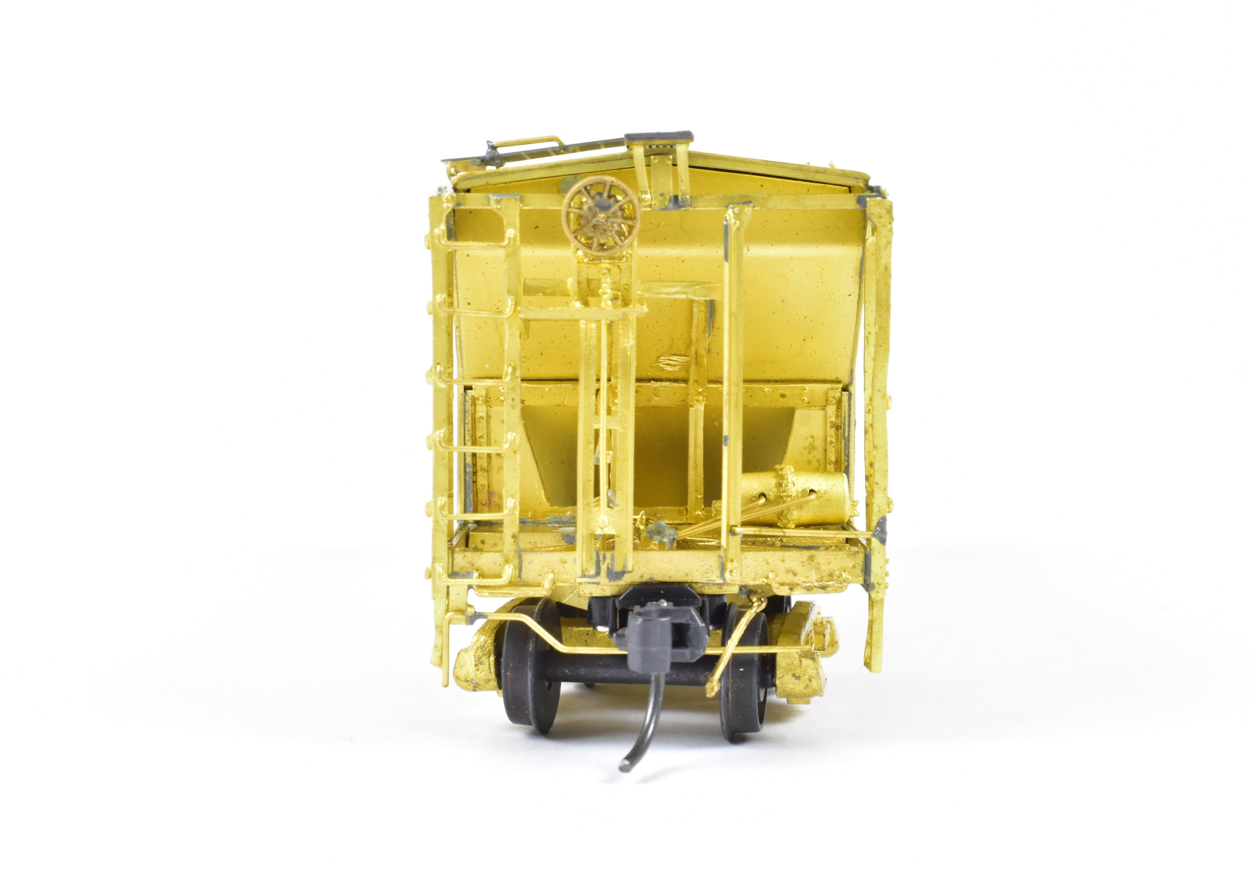 HO Scale Brass 34-Foot Covered Hopper with Closed Sides and Square Hatches from Pecos River Brass for Various Roads ACF