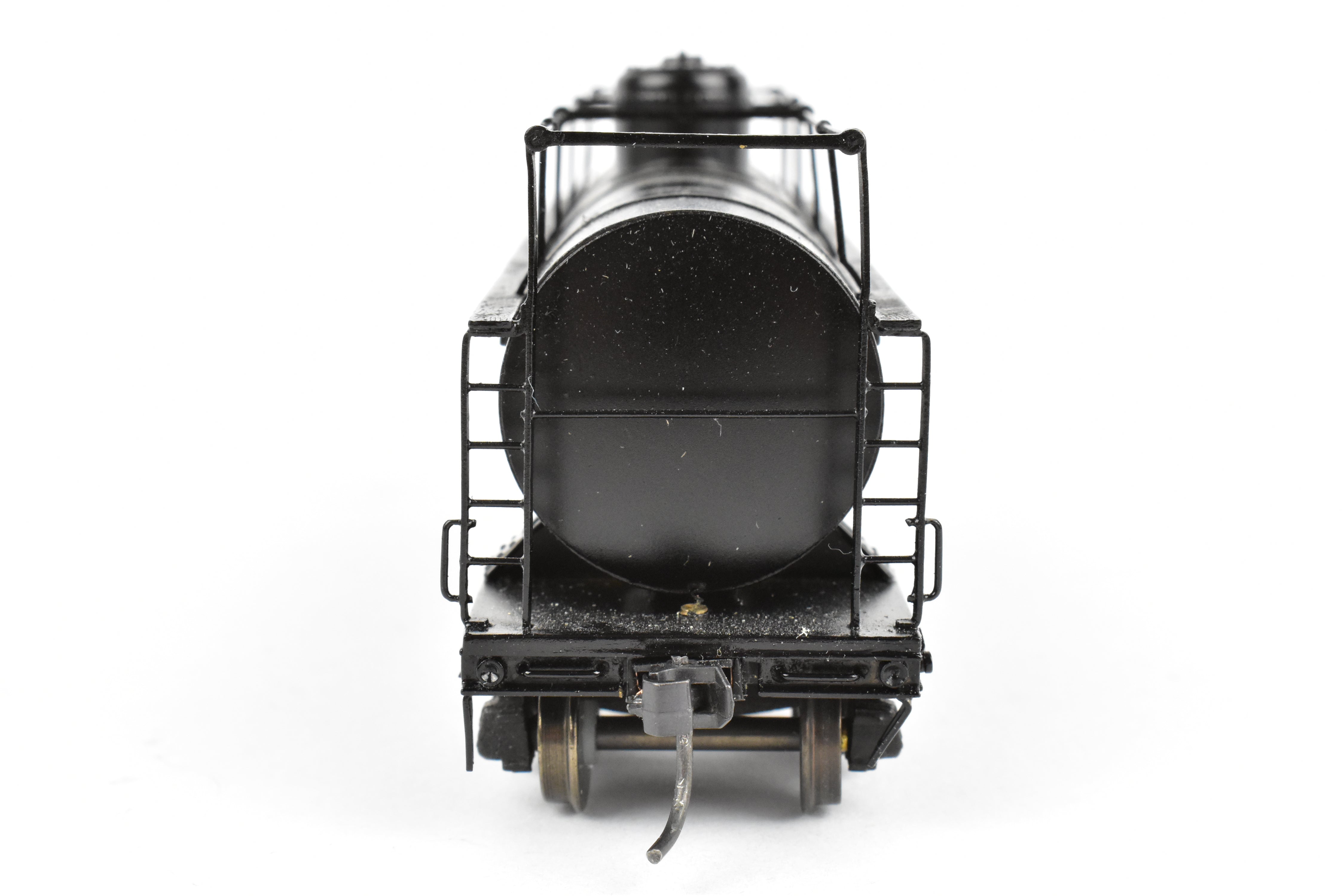 HO Brass NWSL 10,000 Gallon Logging Tank Car, Unlettered, Korean - Built