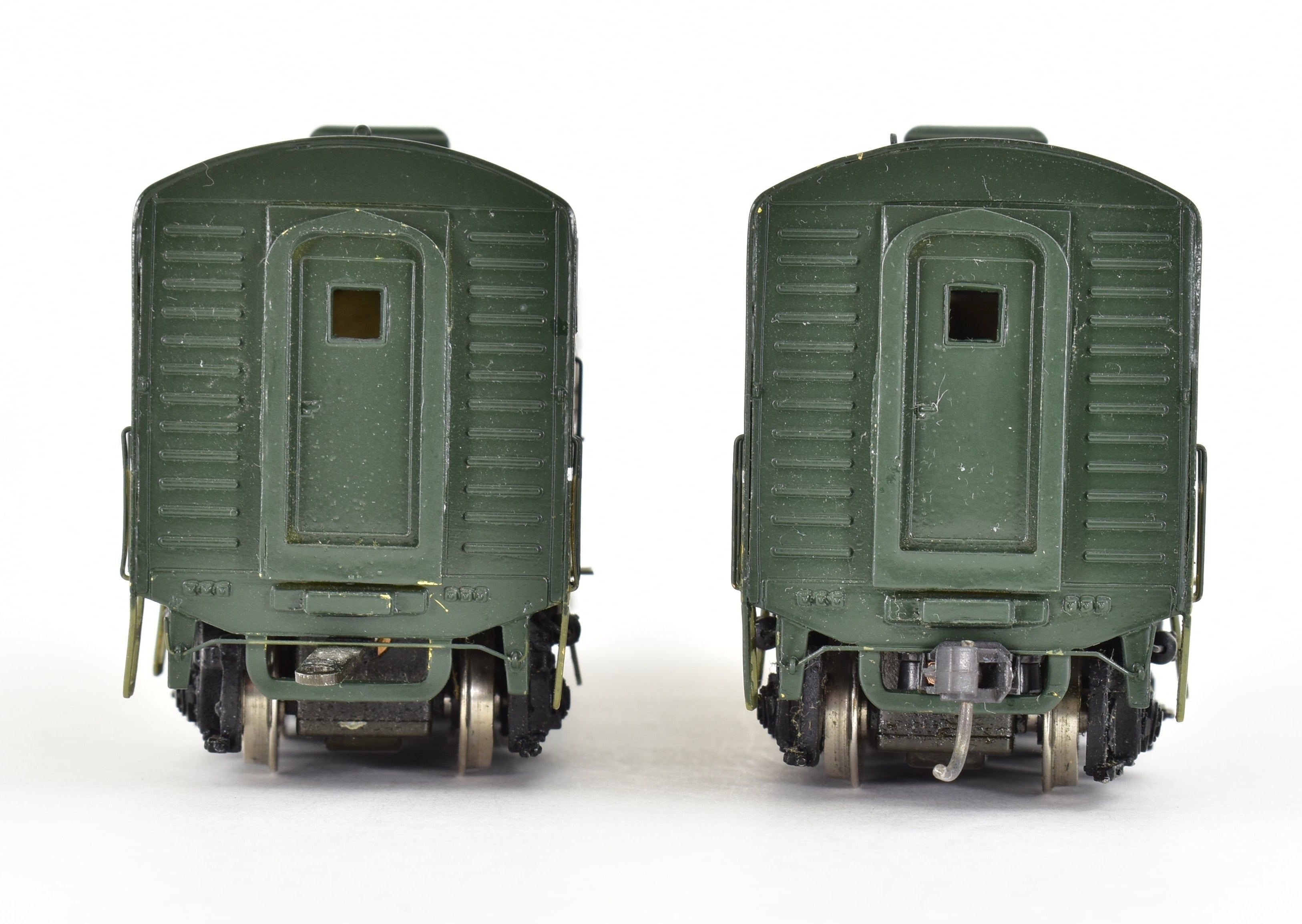 HO Scale Brass Oriental Limited NP EMD F9A/F9B Set with 1750 HP Factory Paint