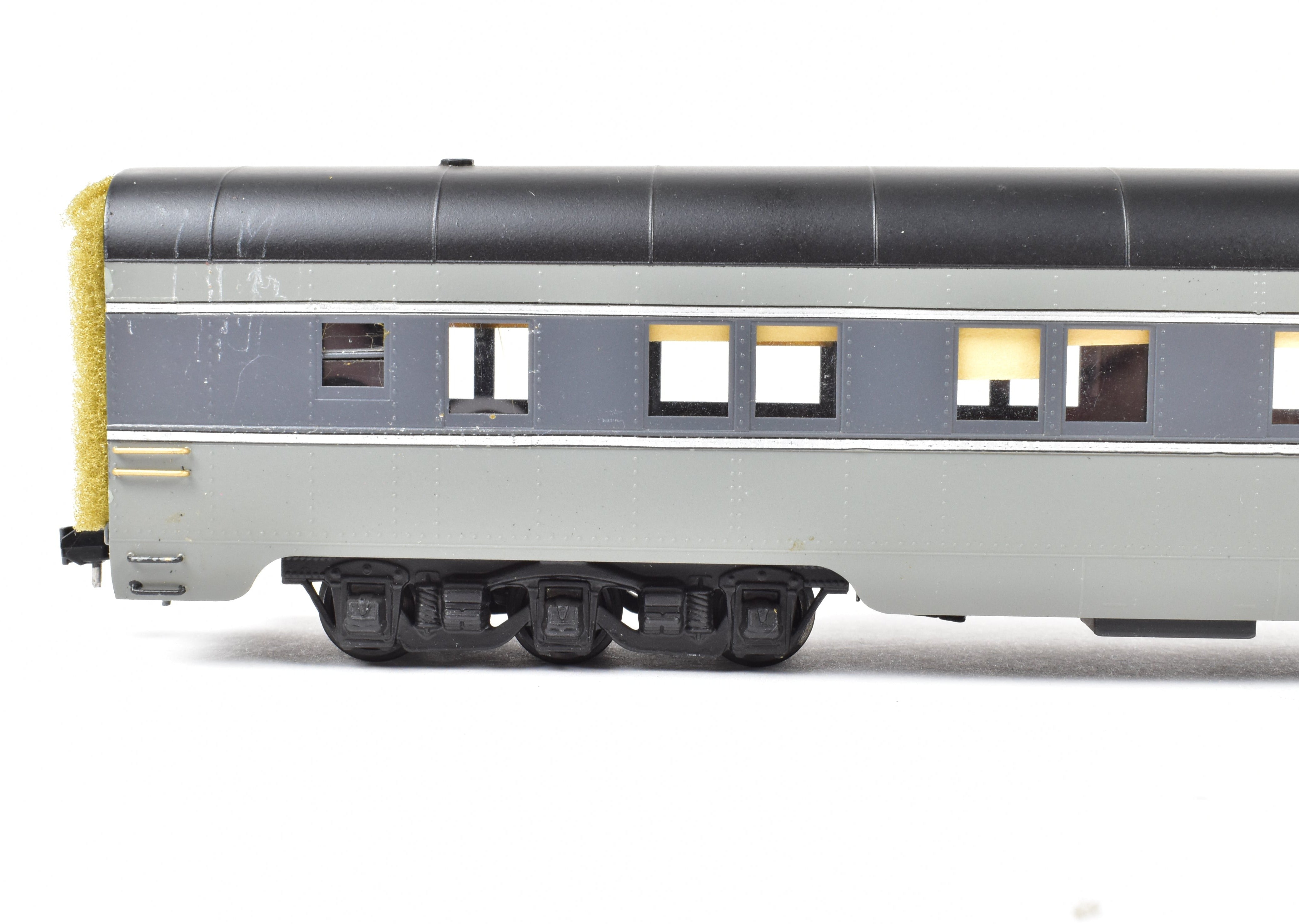 HO Scale Brass Model Train Set - Oriental Limited SP/UP/C&NW UP Union Pacific The Forty Niner 8-Car Set in Two-Tone Gray with Overland Lettering