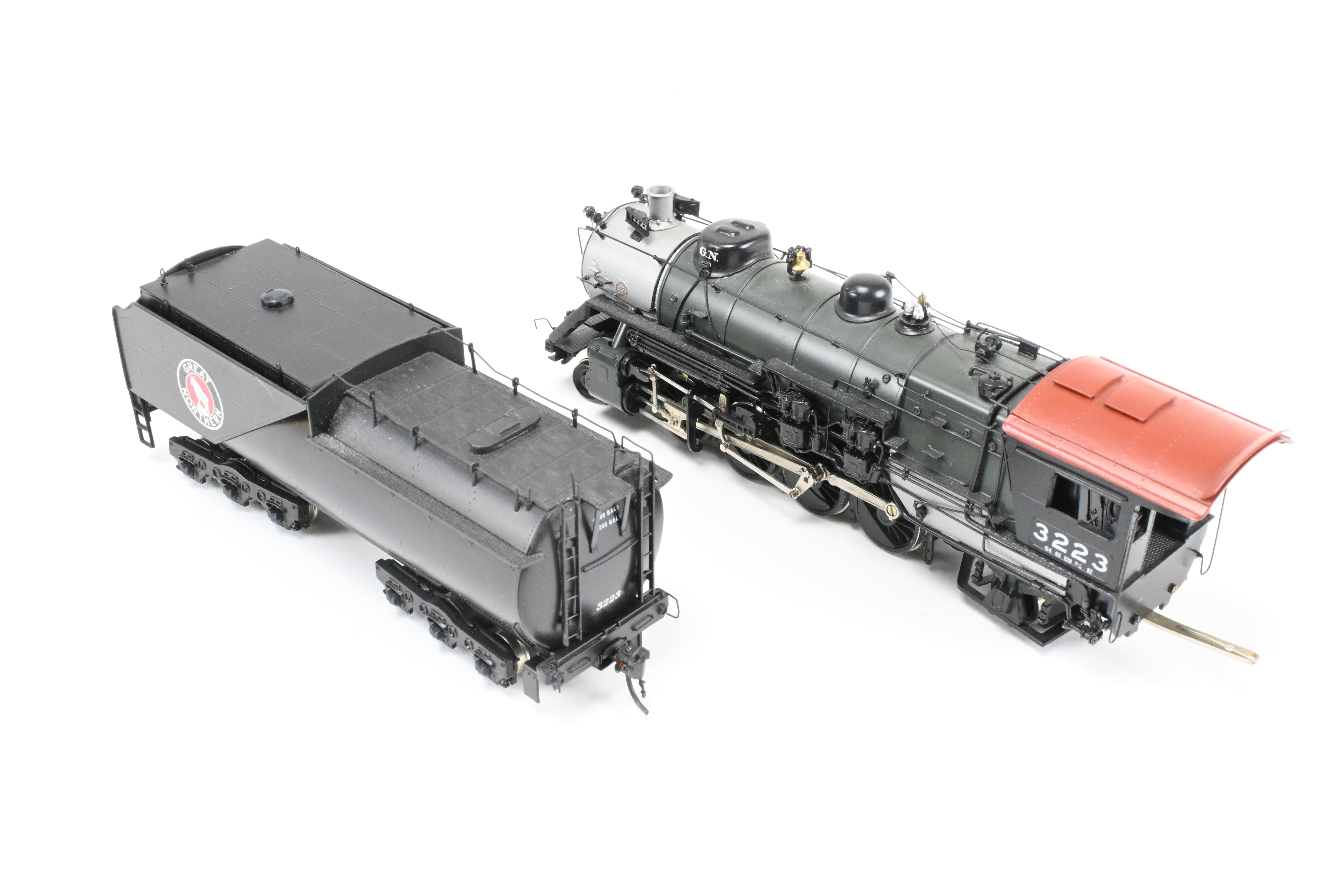 HO Scale Brass Great Northern 2-8-2 Class O-4 Pro-Painted Sunset Model