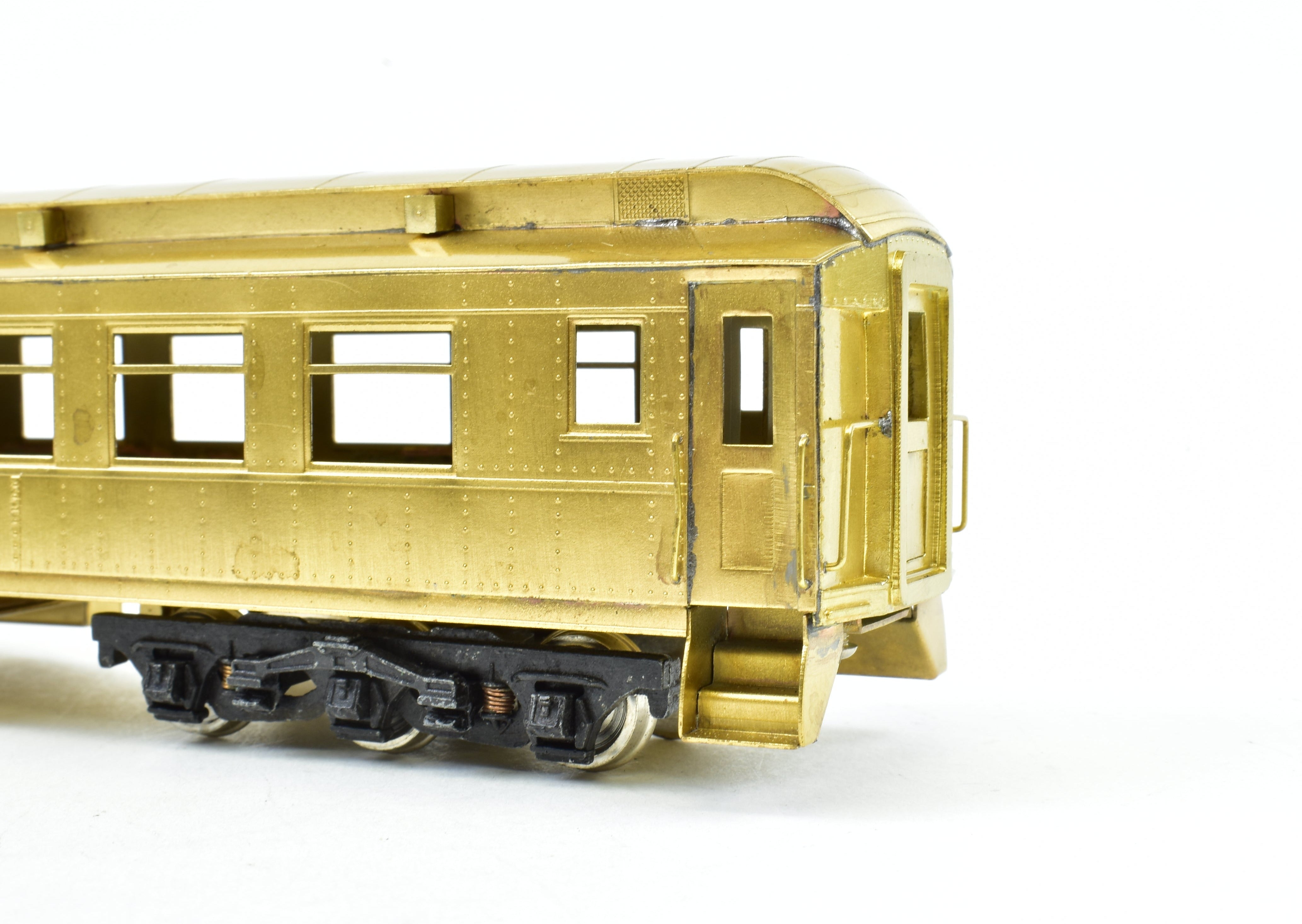 HO Scale Brass Lambert #850 ATSF - Santa Fe Heavyweight Combine Model with Central Valley Trucks for Model Train Enthusiasts
