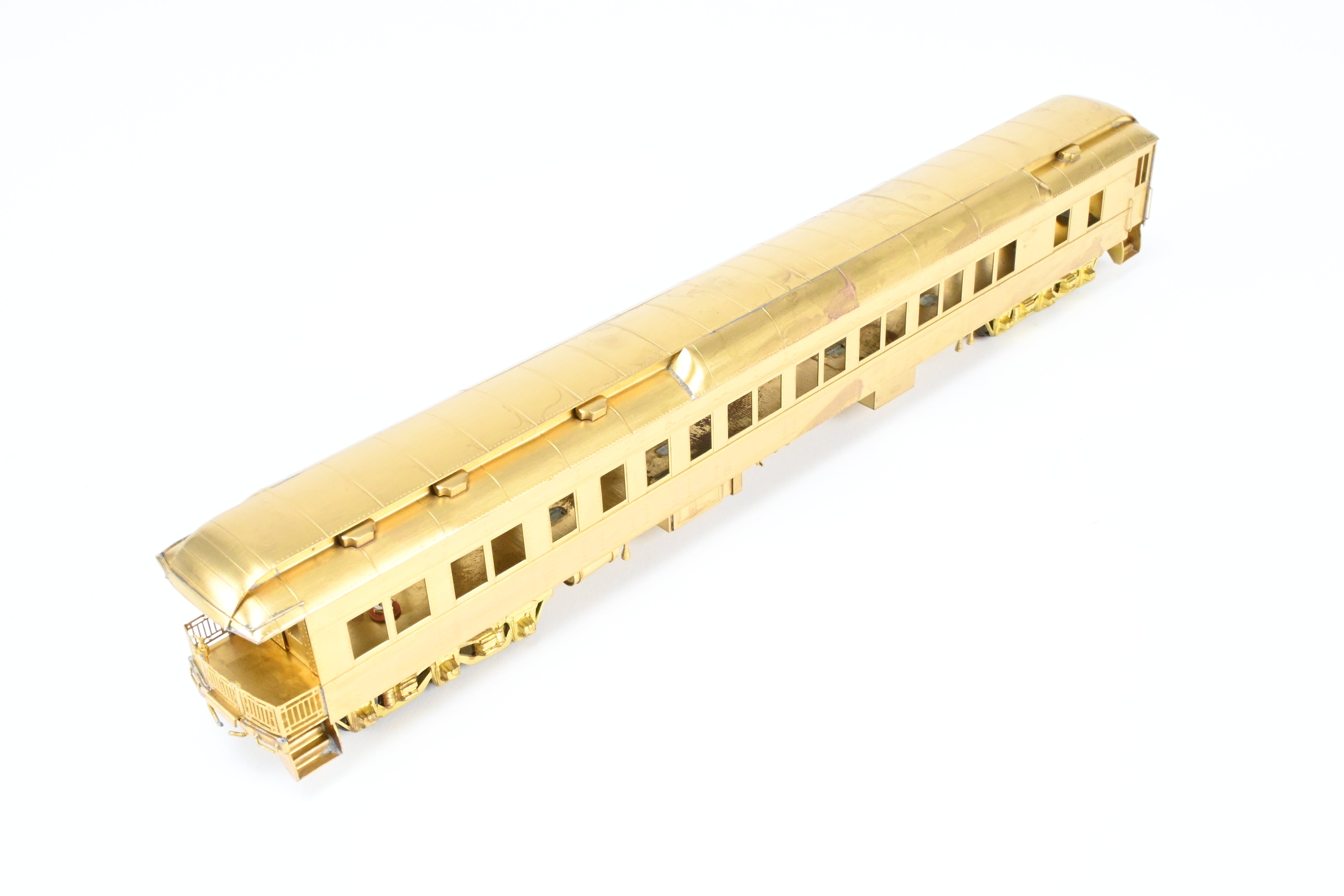 HO Scale Brass Soho 10-Section Lounge Observation Car - Mt. Hood Version