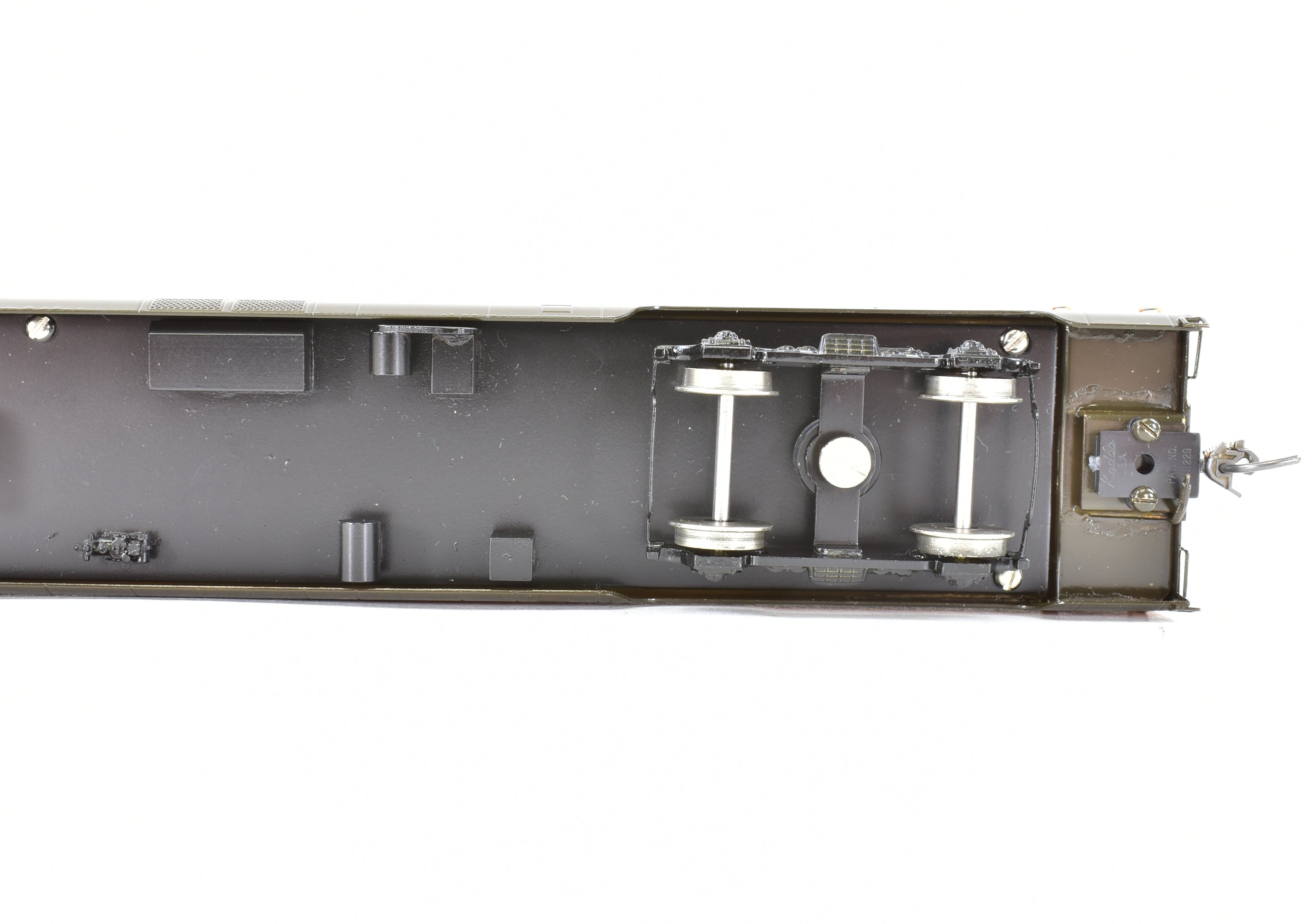 HO Brass Oriental GN - Pro-Painted Great Northern Streamlined Empire Builder Sleeper 1370 - 1384