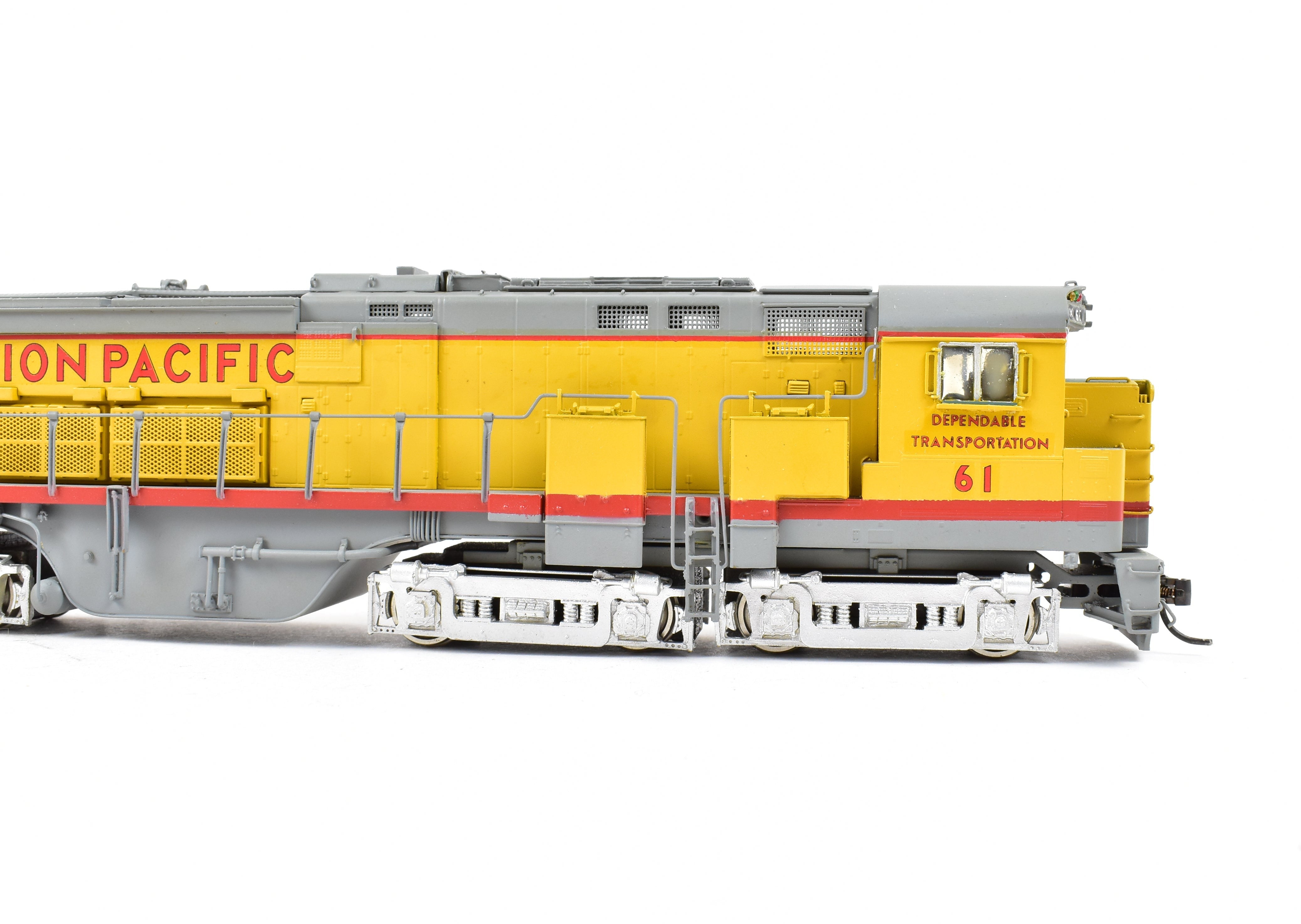 High - Quality HO Scale Brass Oriental Limited Union Pacific Alco C855 A/B/A Set with Custom Painting and Excellent Condition