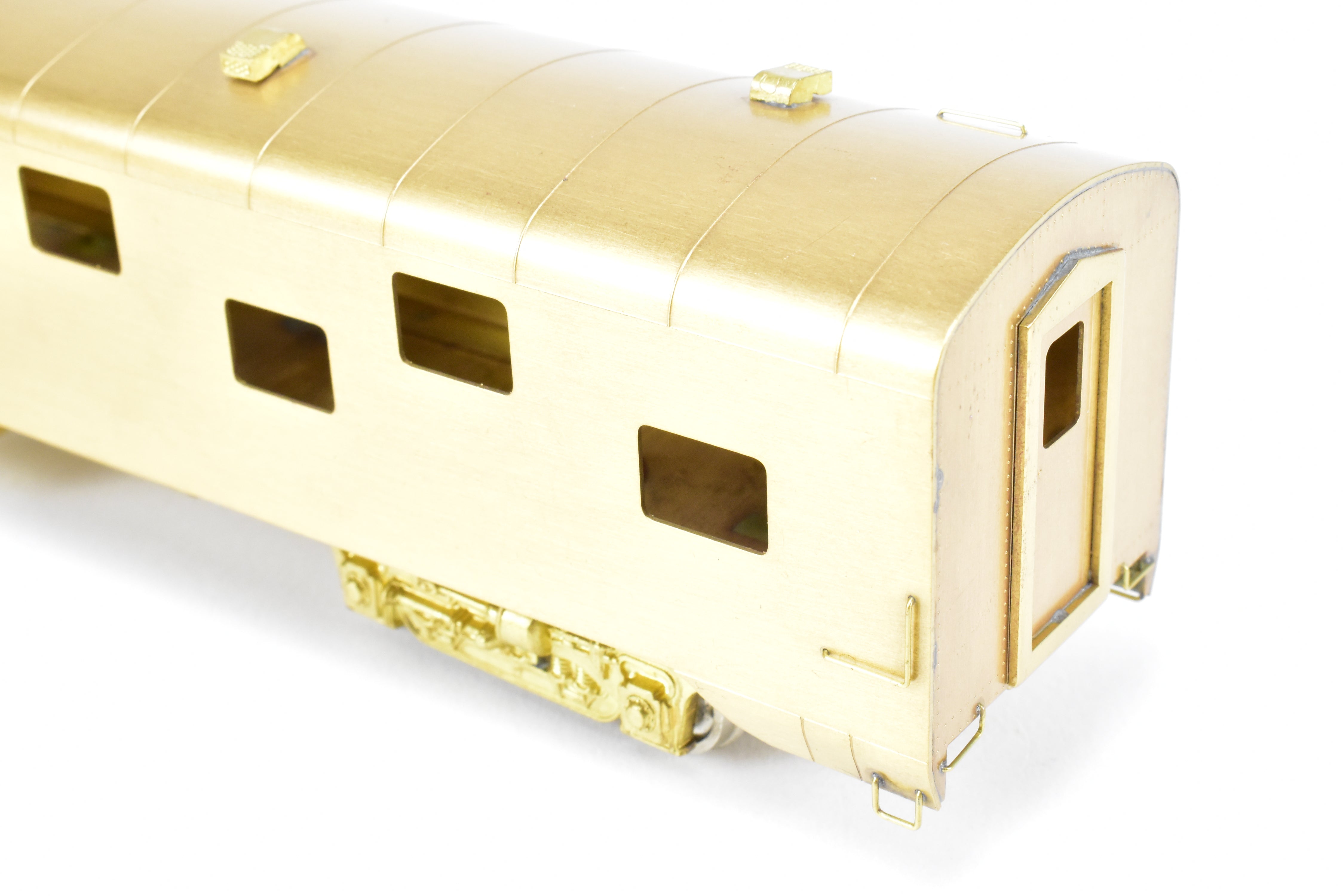 HO Brass Oriental Limited NP - North Coast Limited Sleeper #350 Deskirted Model