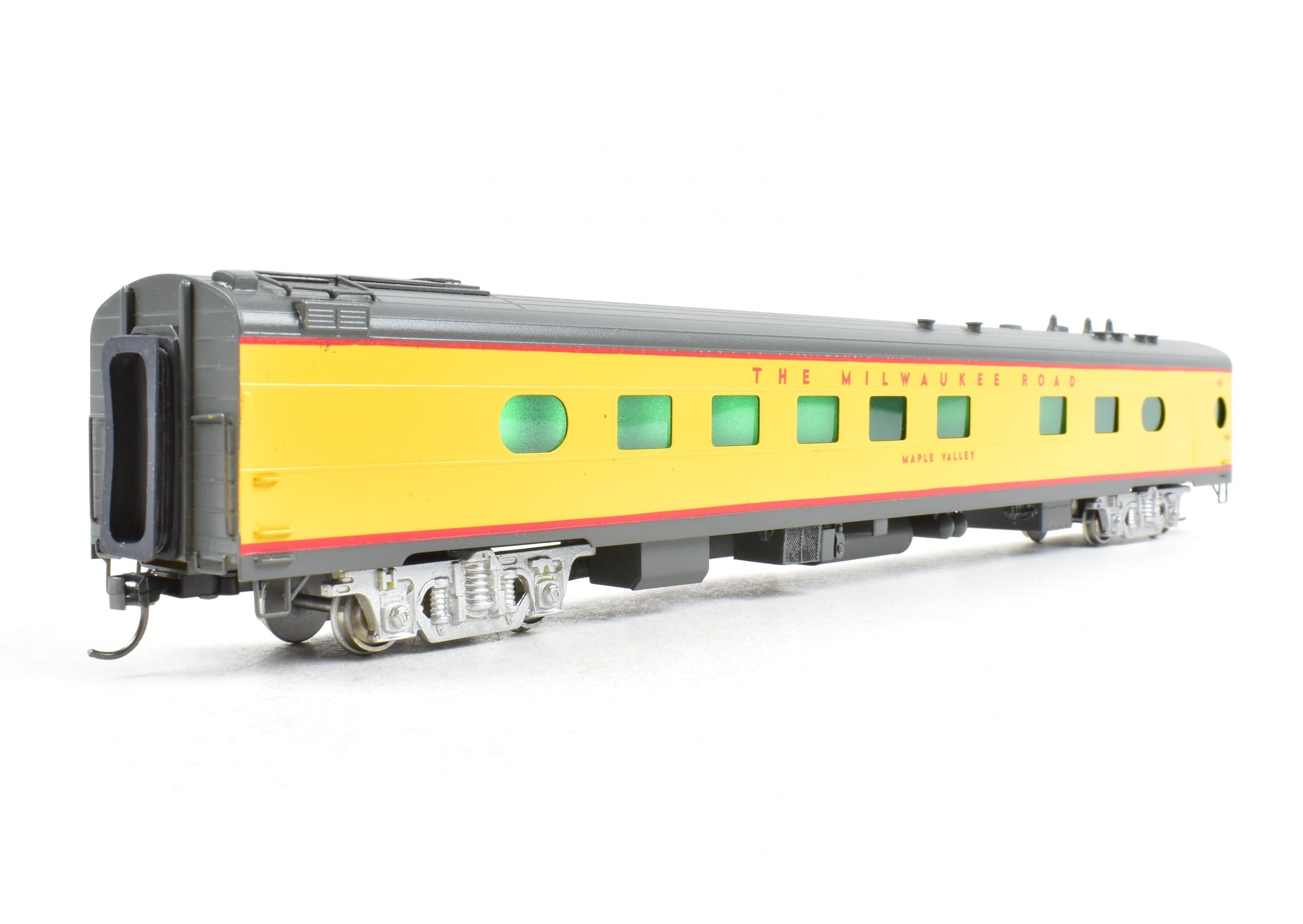 Custom Painted HO Brass Soho Milwaukee Road #411 Diner in UP Streamliner Colors