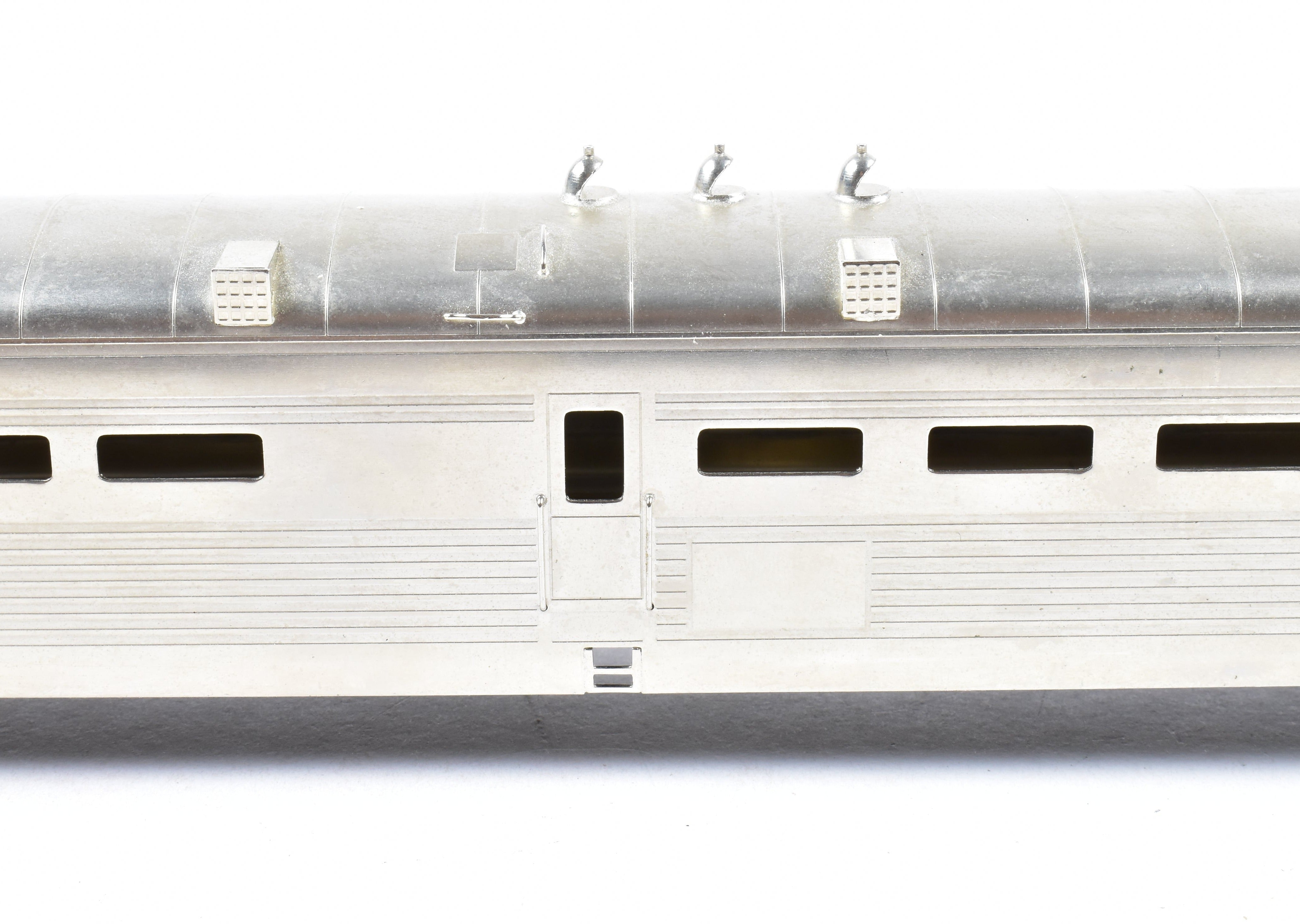 HO Scale Brass Model Train - Southern Pacific 204-Foot Three-Unit Articulated Diner with Corrugated Sides by Brass Soho