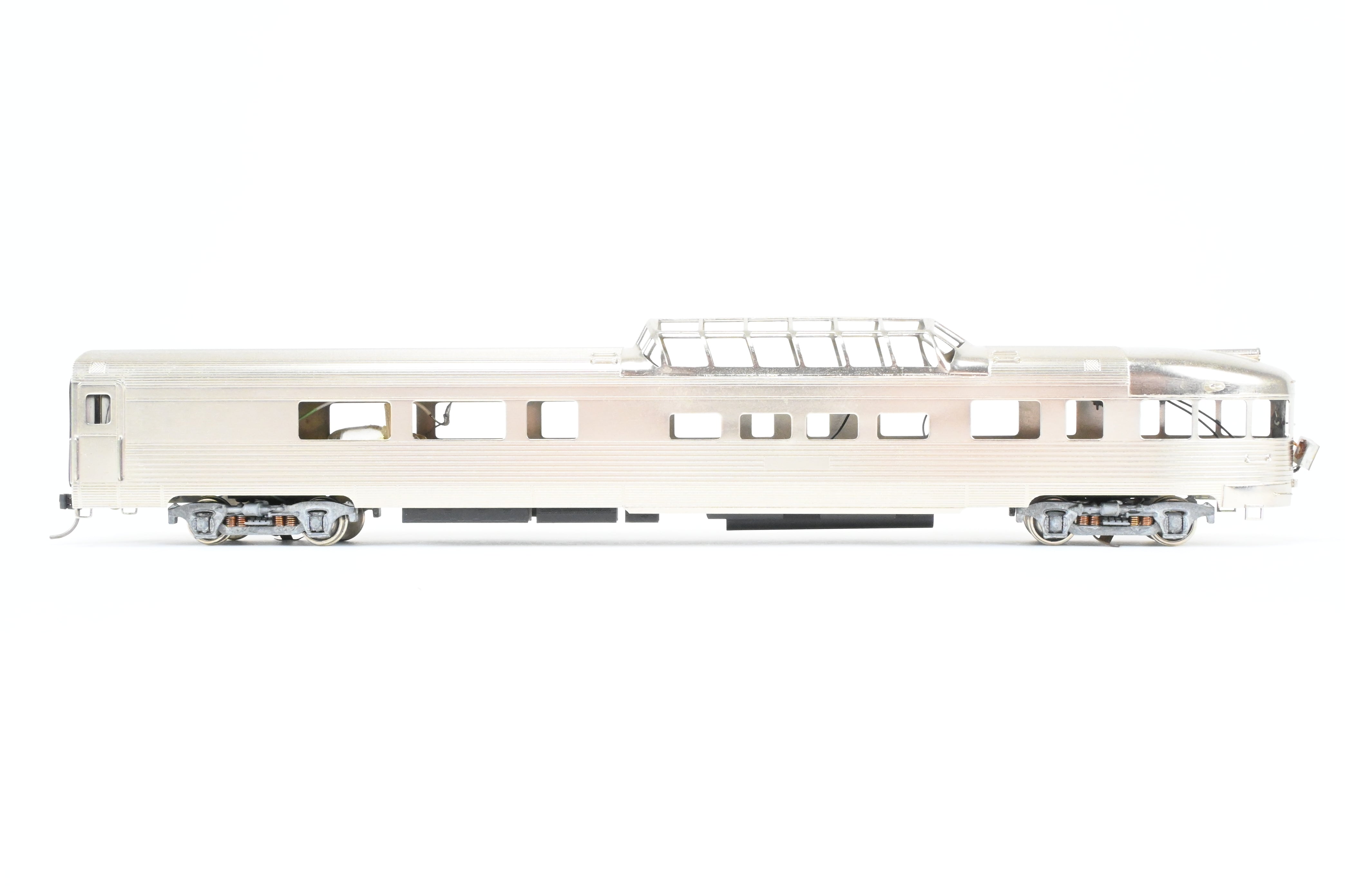 HO Scale Brass Lambert Chesapeake and Ohio (C&O) Budd Dome Observation Model Train Car