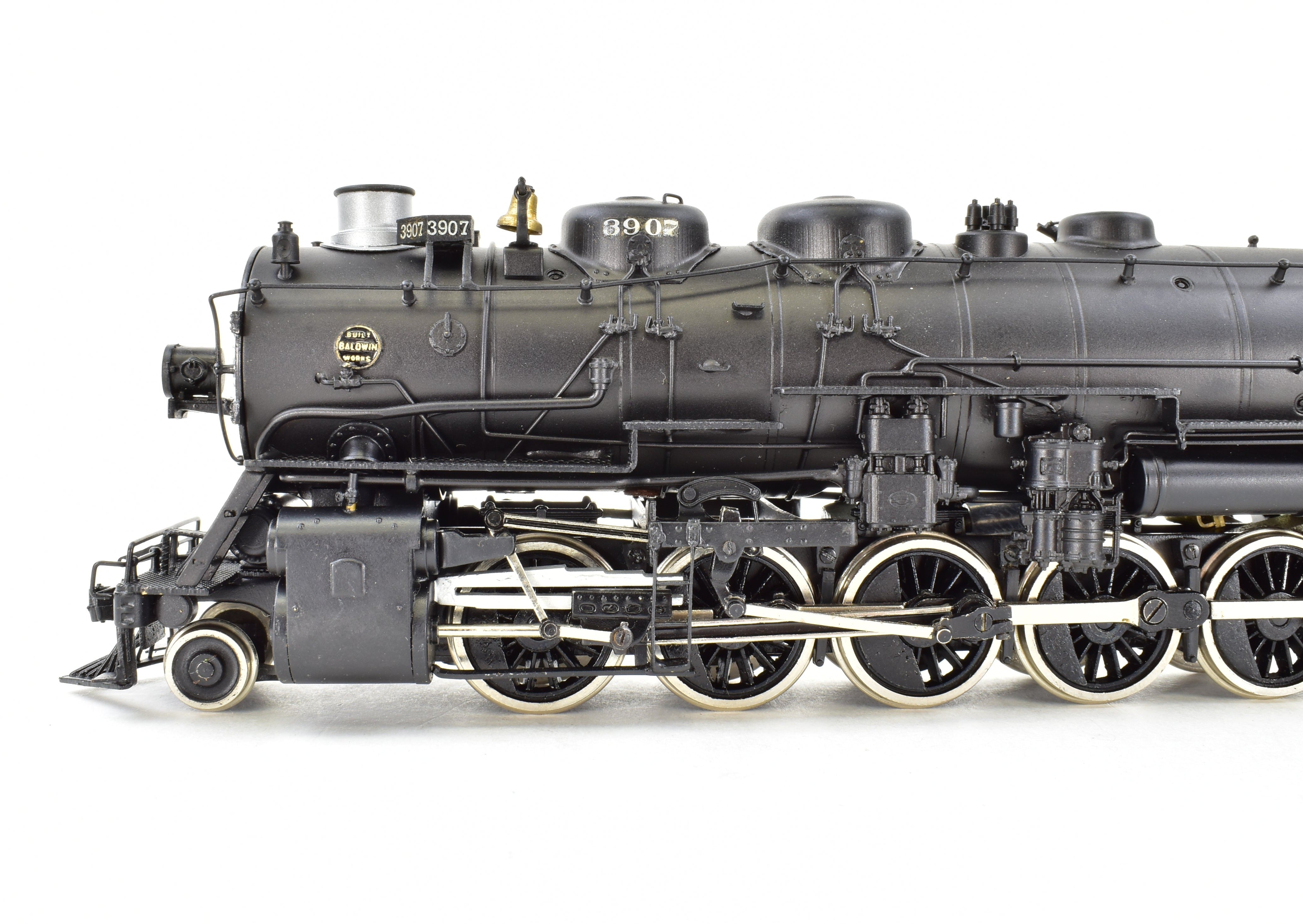 High - Quality HO Scale Brass Pacific Fast Mail Model Train - United ATSF - Santa Fe 2 - 10 - 2 3800 Class, Custom - Painted No. 3907