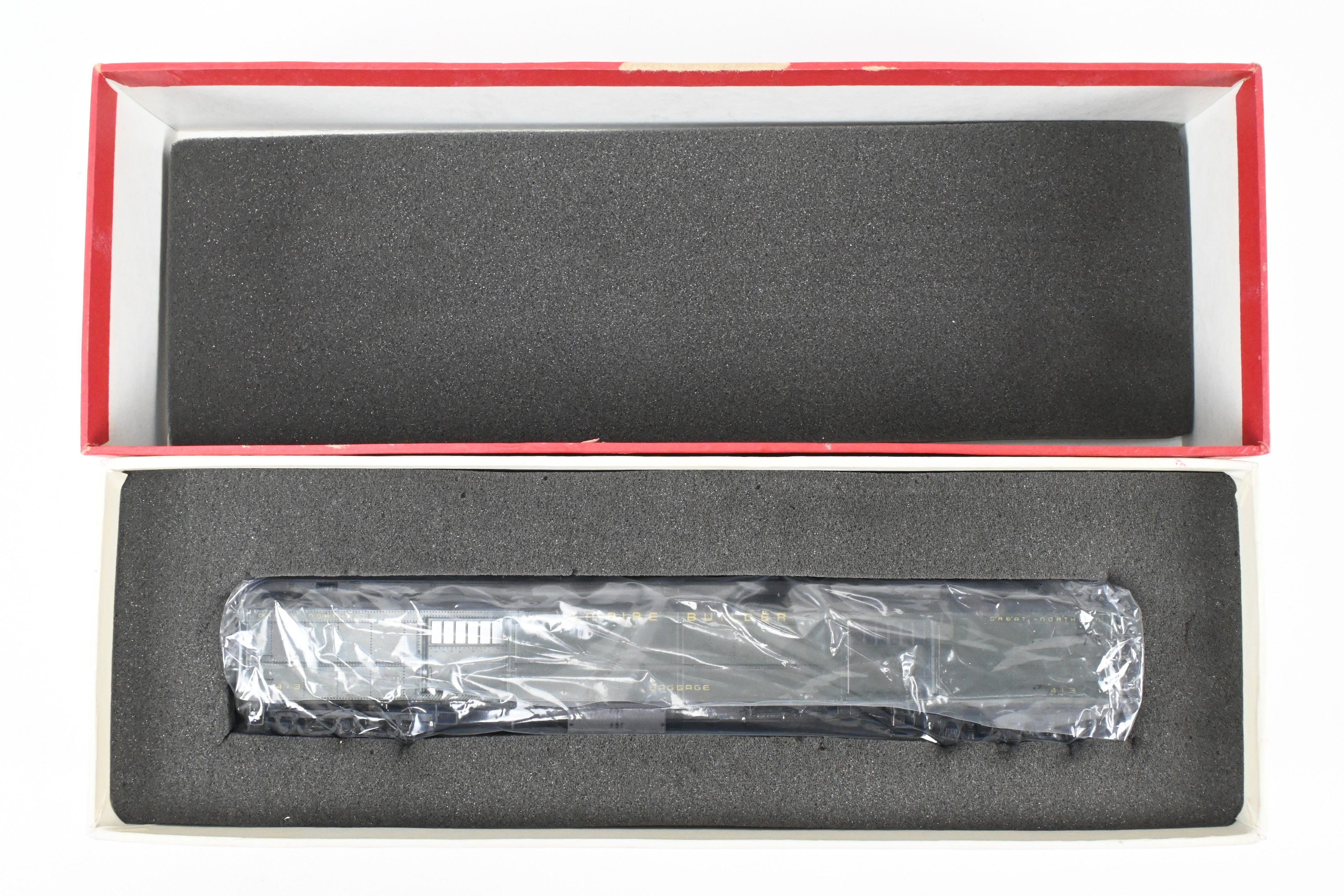 HO Brass Oriental Limited GN - Custom Painted Great Northern HW Baggage Car #413