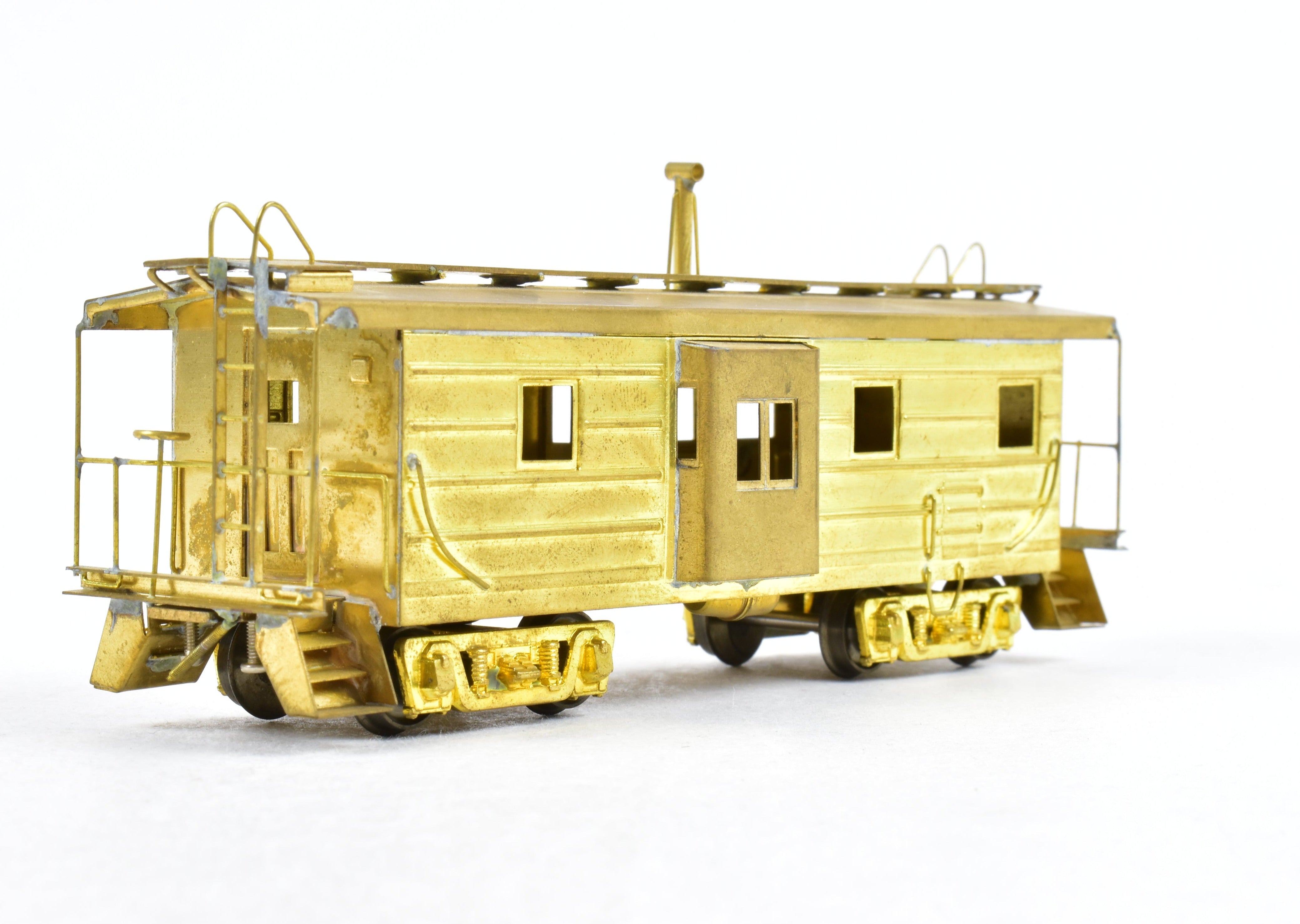 HO Scale Brass Nickel Plate Products (NPP) Milwaukee Road Bay Window Caboose Model