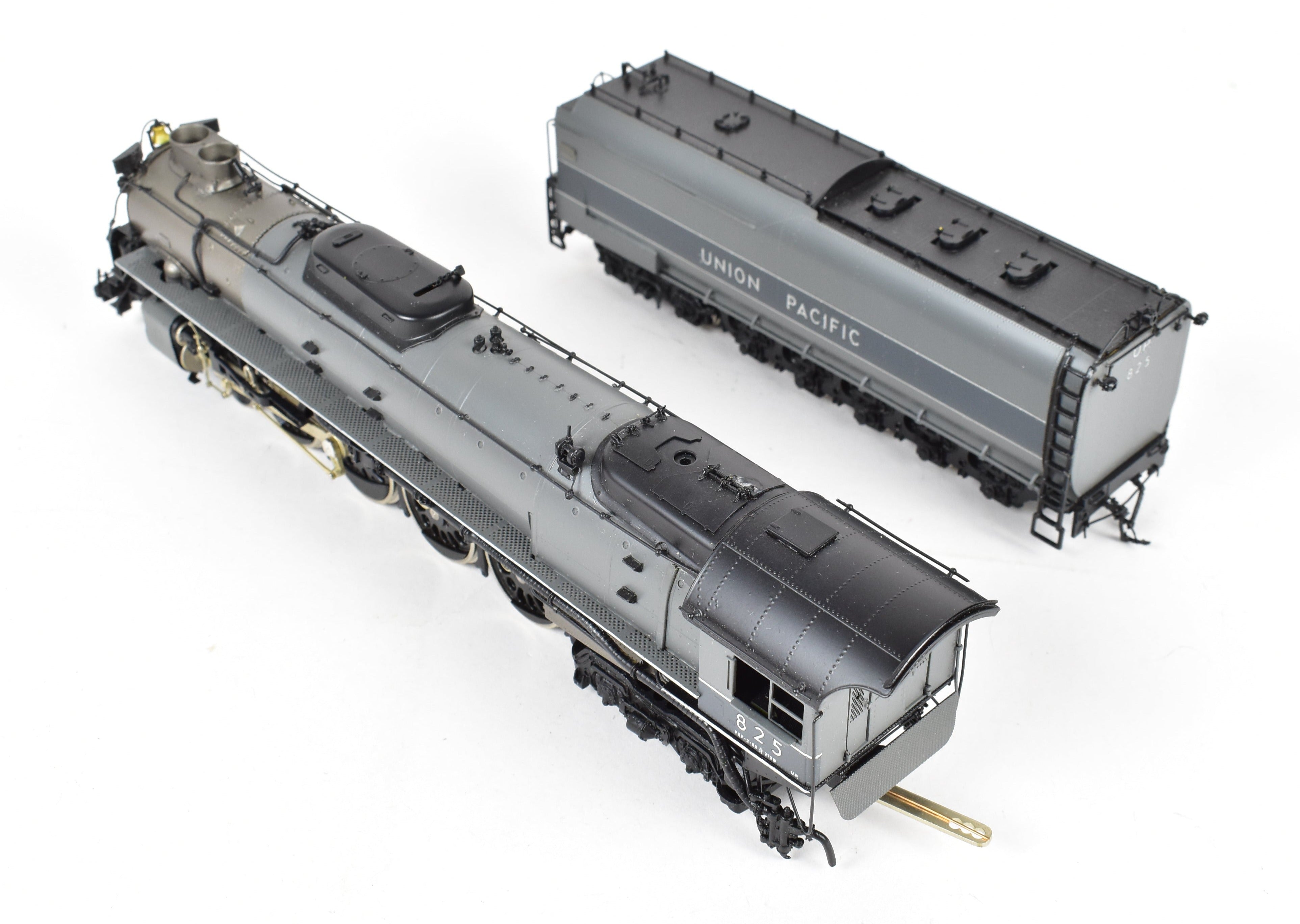 HO Brass Key Imports Union Pacific 4-8-4 FEF-2 Oil Version Grey No. 825 CS 59