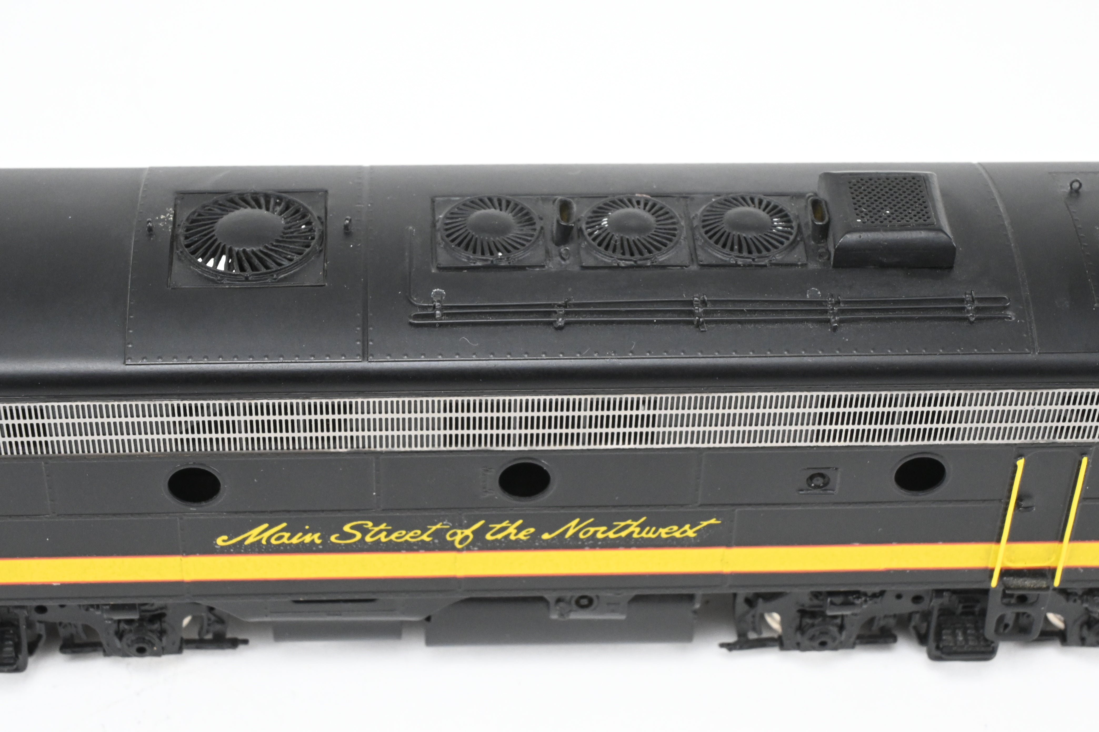 HO Scale Brass Model Train Set - Northern Pacific EMD F9A/F9B/F3B Set in Freight Scheme by Oriental Limited