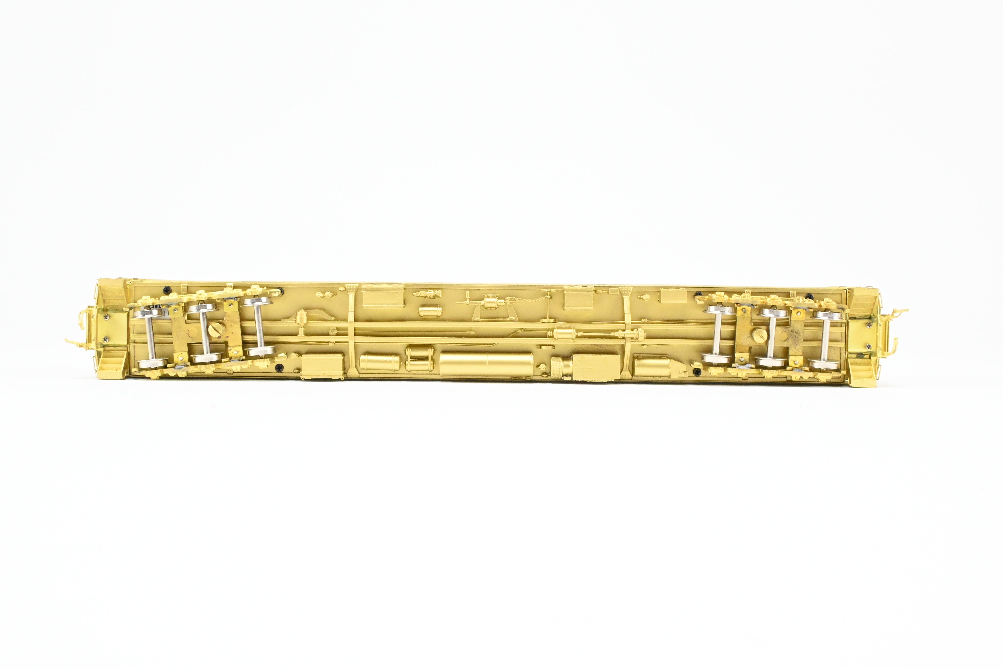 HO Brass Oriental Limited 16-Section Heavyweight Tourist Sleeper with Mechanical A/C