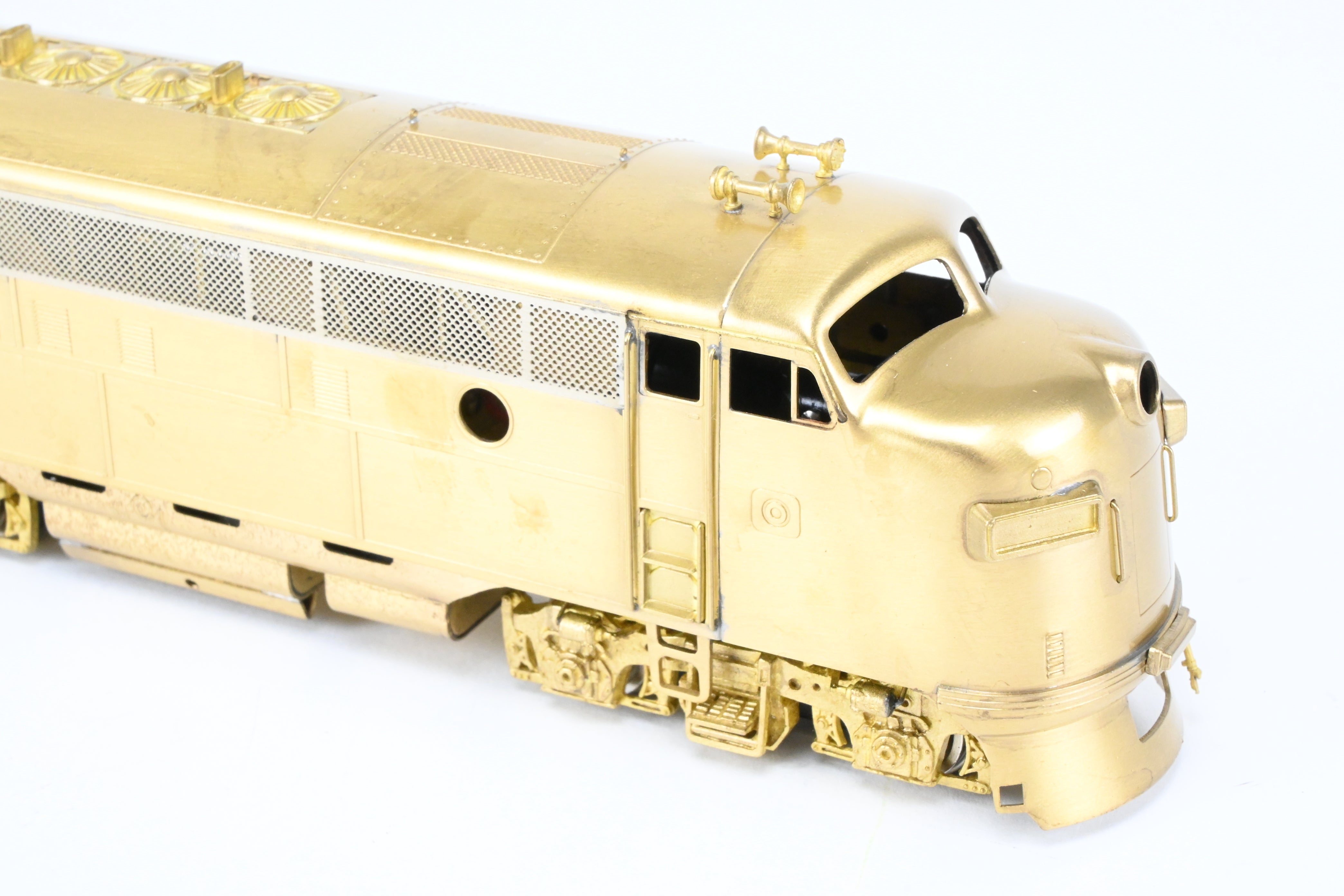 High - Quality HO Scale Brass Oriental Limited EMD F3A/F3B PH III 1500 HP 2 - Unit Model Train Set