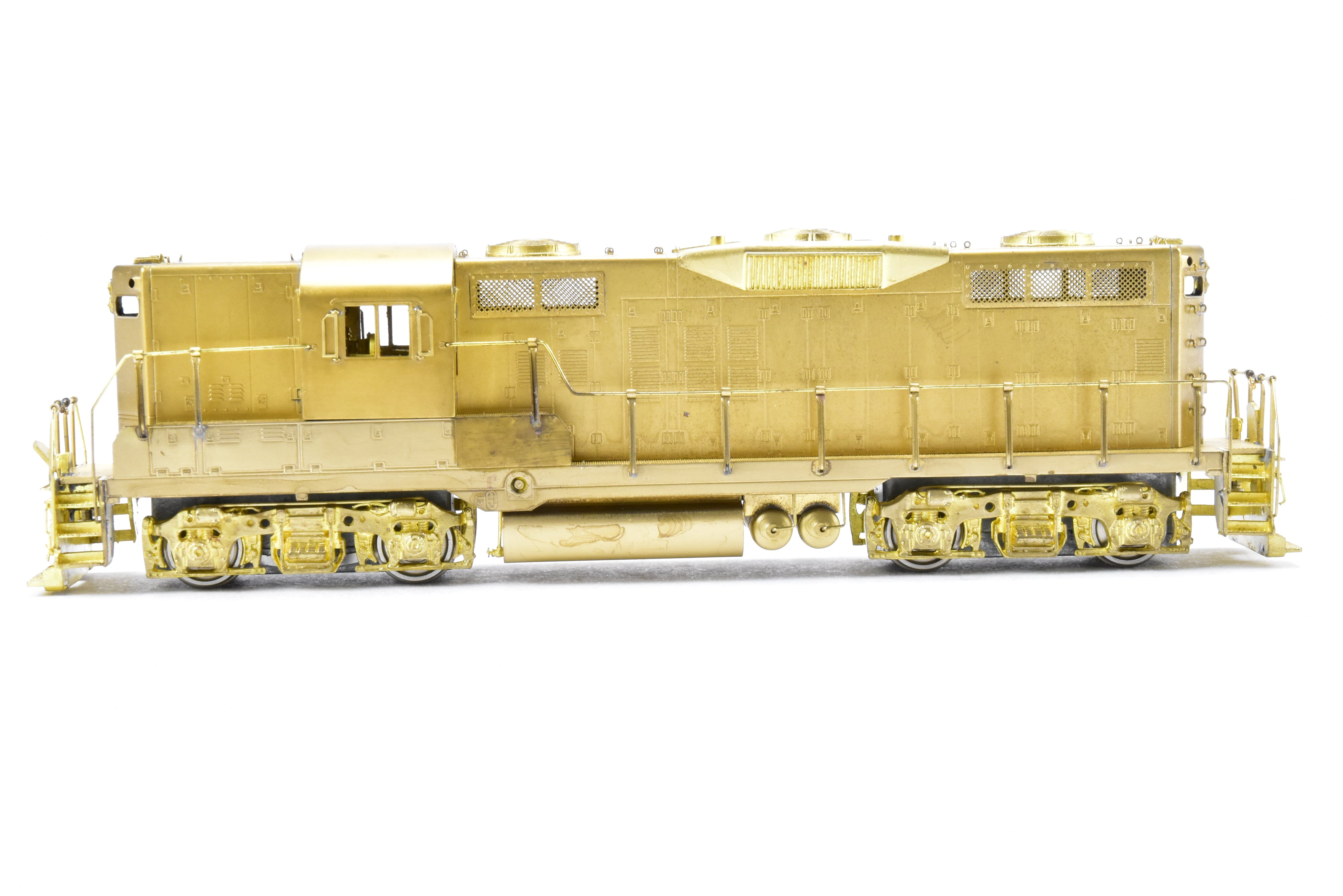 HO Brass Oriental Limited EMD GP9 1750 HP Late Version with 48 Fans & Dynamic Brakes