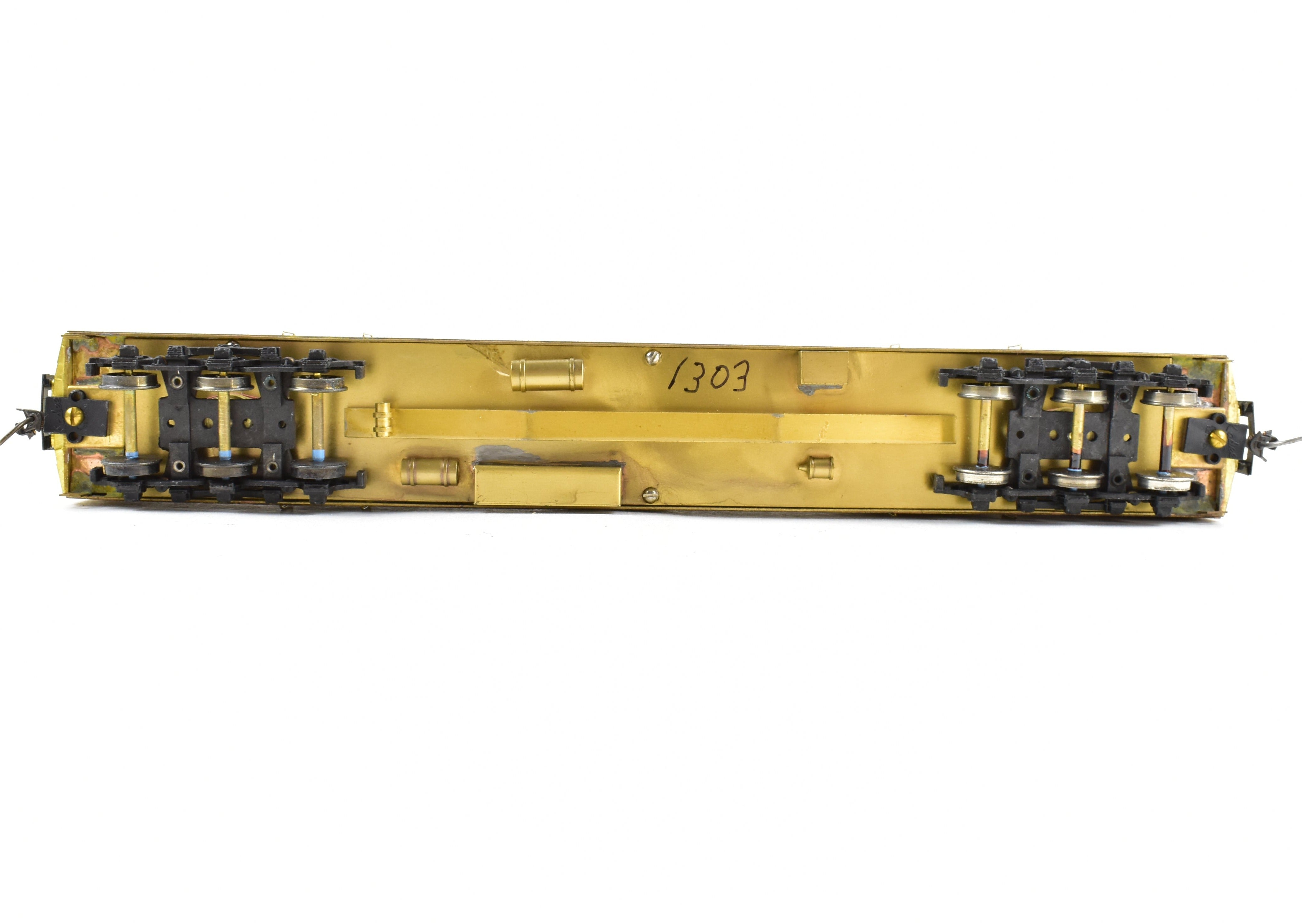 HO Scale Brass Lambert Model Train - Various Roads ATSF - Santa Fe Heavyweight Baggage Car with Central Valley Trucks