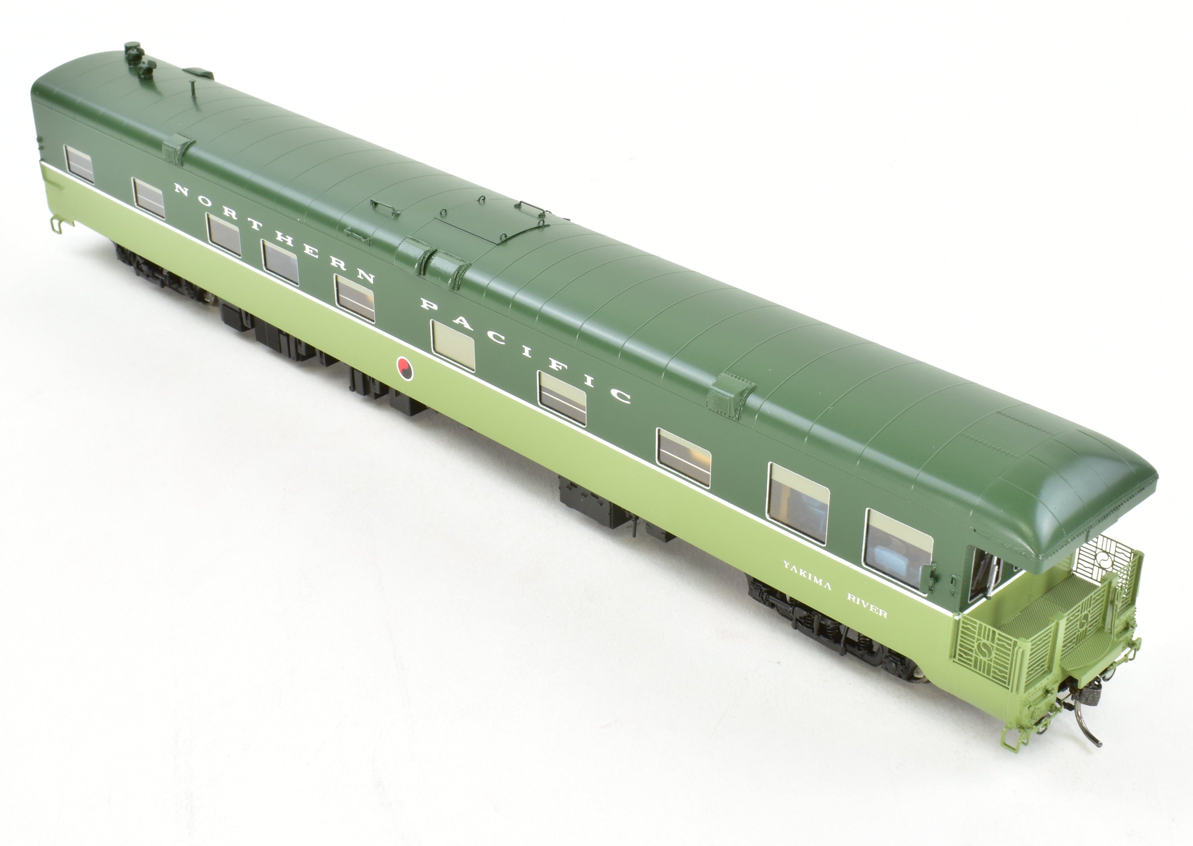 High - Quality HO Scale Brass Business Car of North Bank Line and Northern Pacific, Factory - Painted from Yakima River Factory