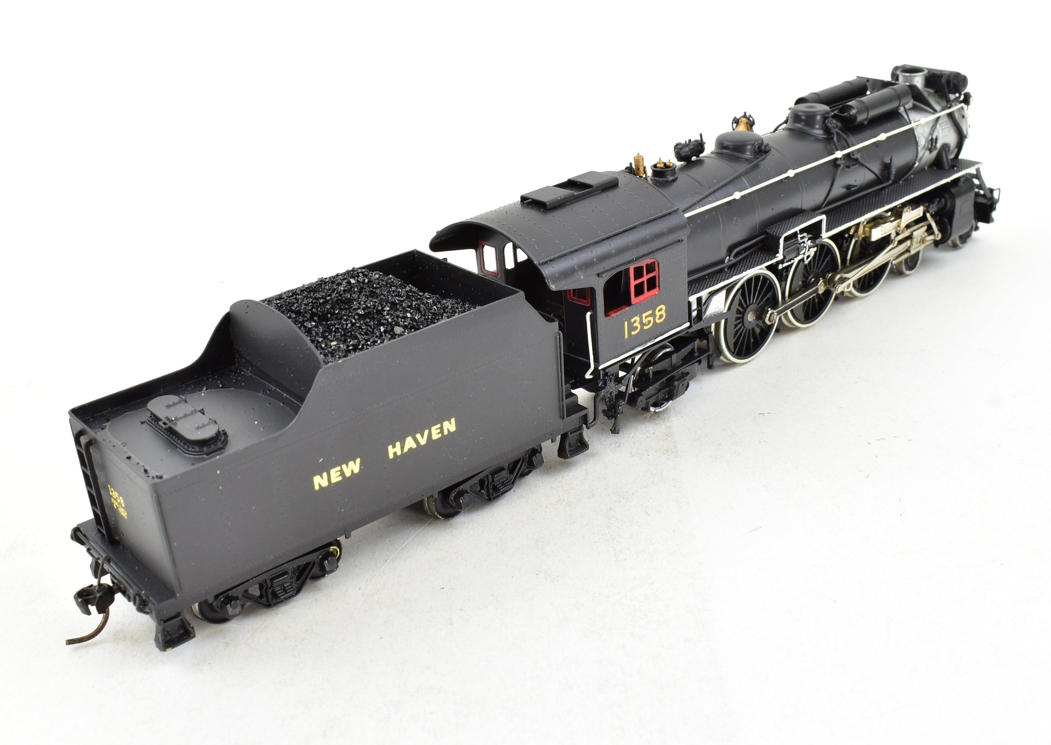 Custom Painted HO Scale Brass Model Train - NJ Custom Brass New Haven I-4 4-6-2 Pacific, Representing NY, NH, & H