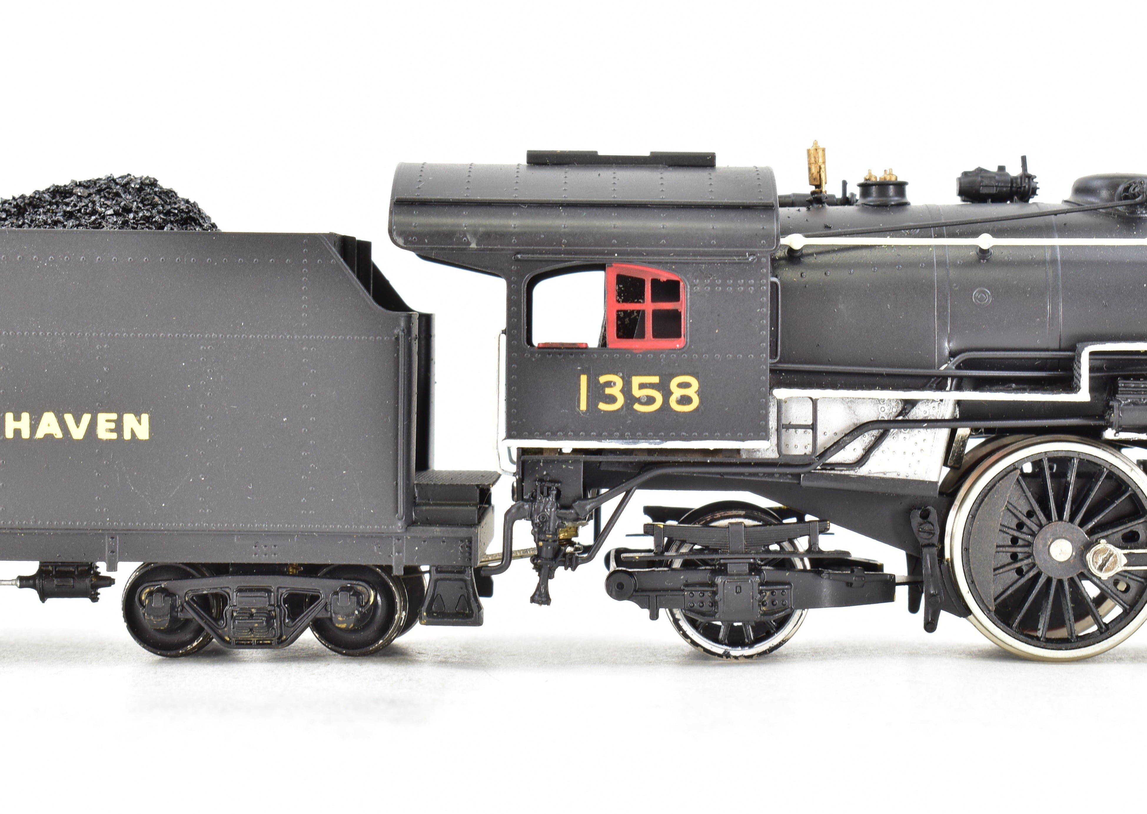 Custom Painted HO Scale Brass Model Train - NJ Custom Brass New Haven I-4 4-6-2 Pacific, Representing NY, NH, & H