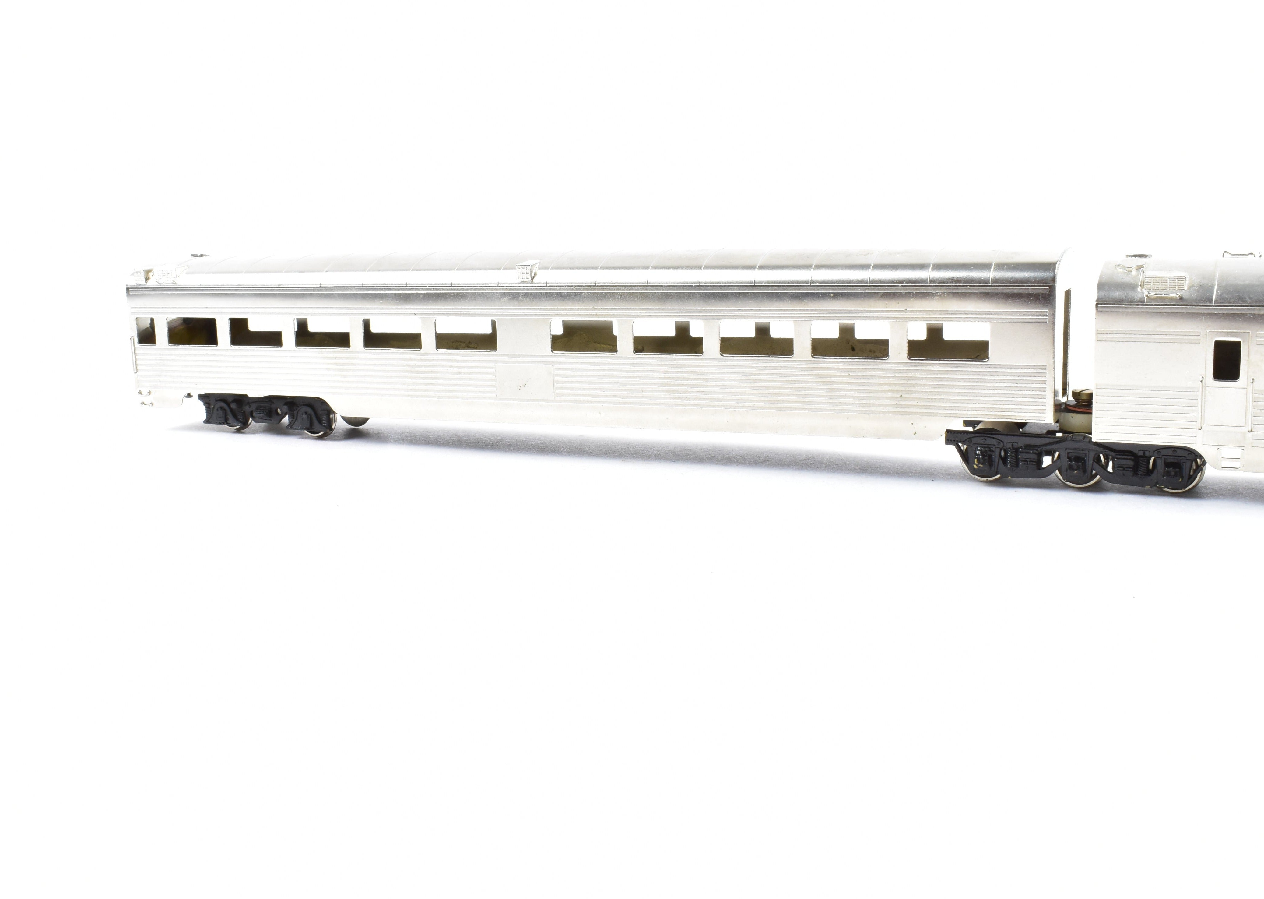 HO Scale Brass Model Train - Southern Pacific 204-Foot Three-Unit Articulated Diner with Corrugated Sides by Brass Soho