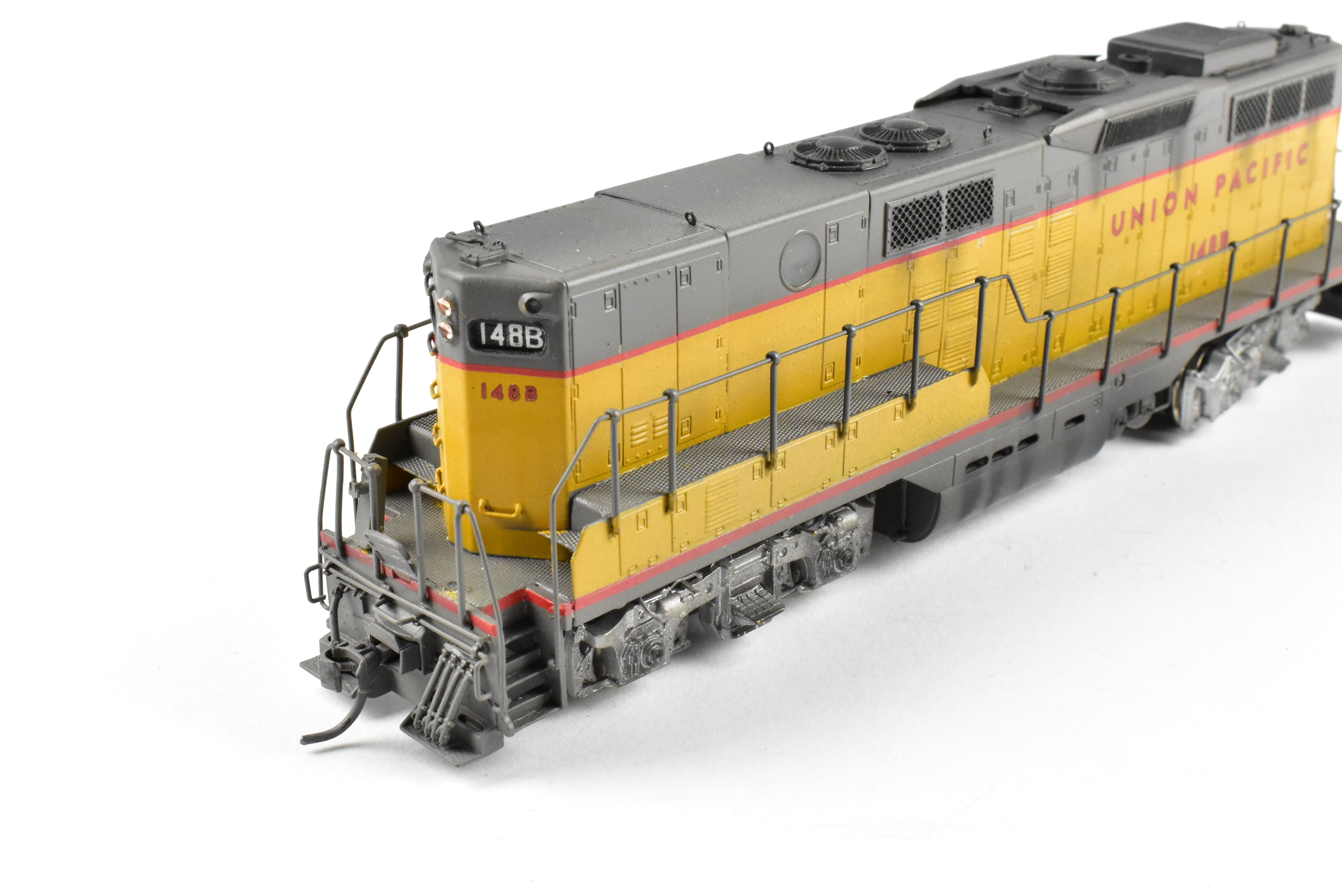 HO Brass Oriental Limited Union Pacific EMD GP9 1750 HP Weathered Cabless B-Unit #148B