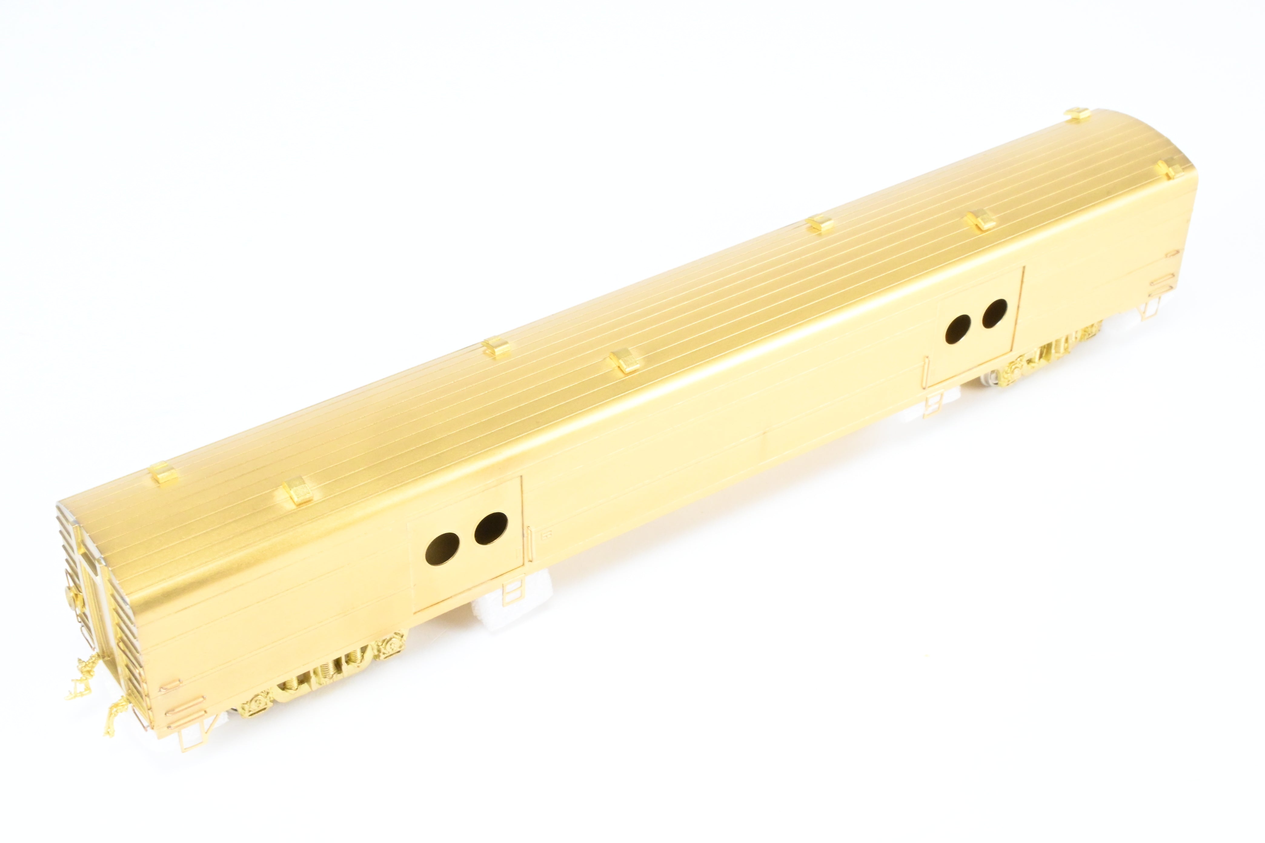 HO Scale Brass Oriental Limited MILW - Milwaukee Road #1317 Baggage Express Model